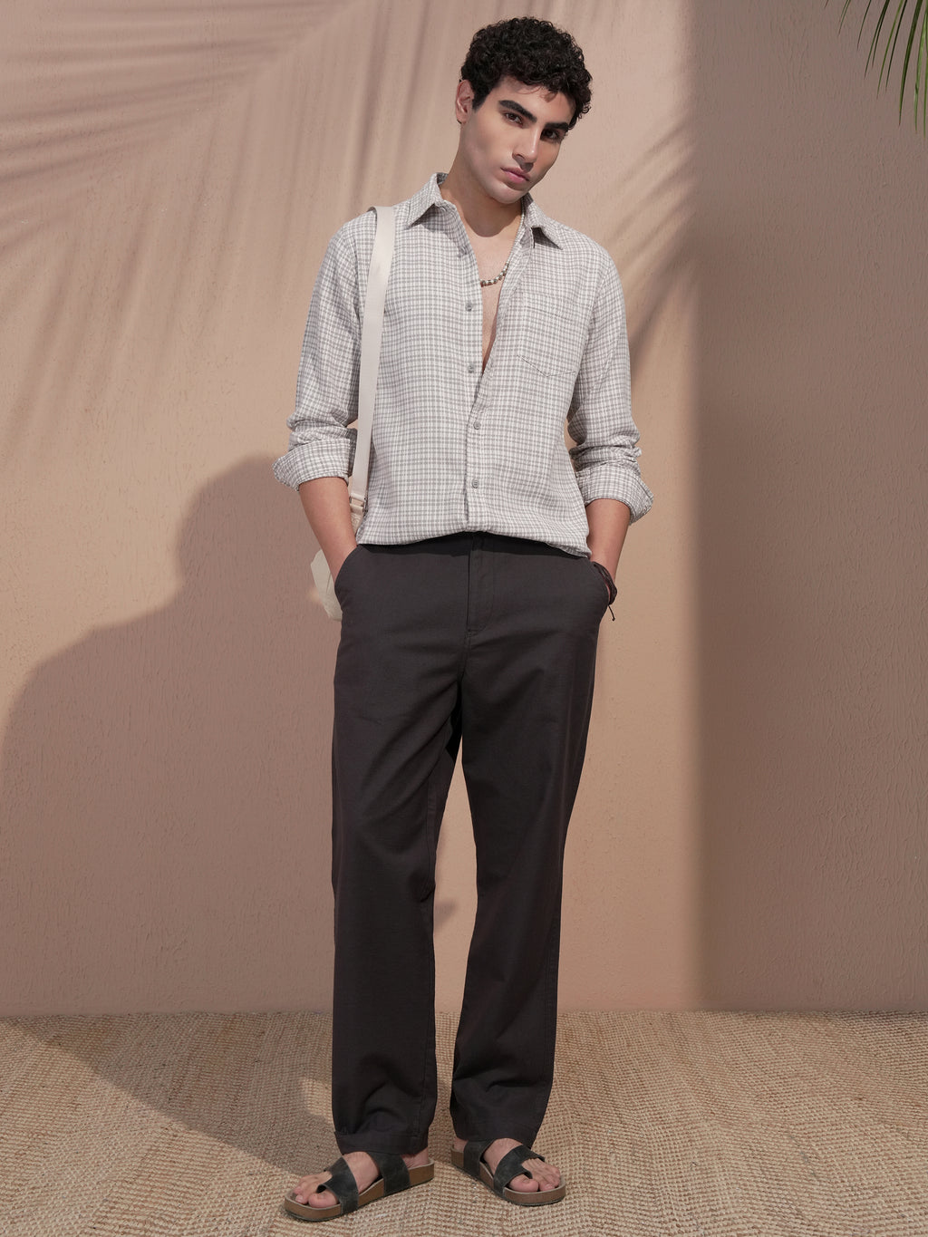 Highlander Men Grey Checked Slim Fit Casual Shirt - Grey - Image 2
