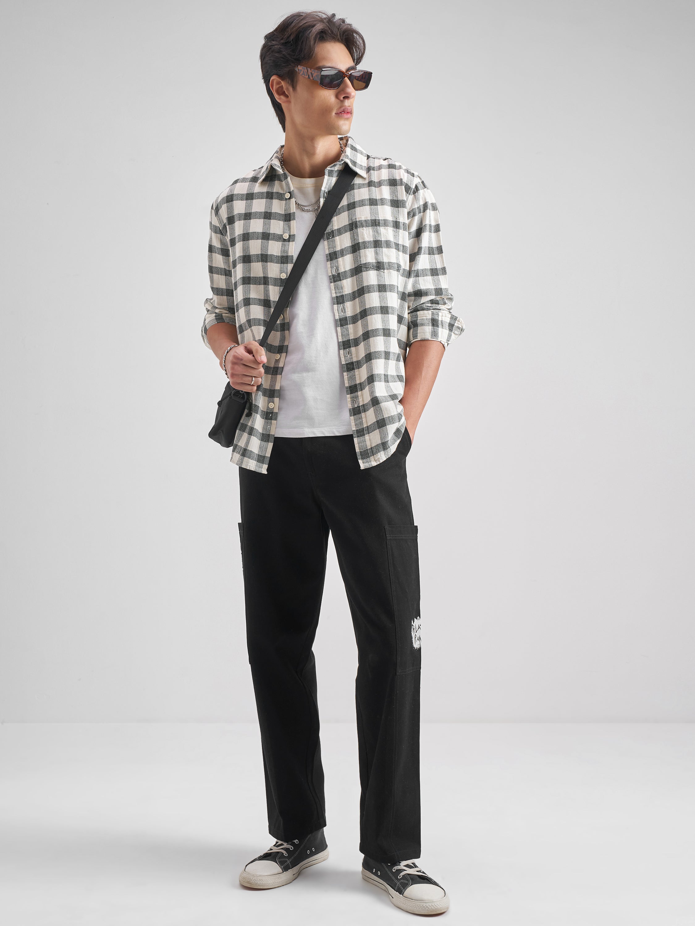 Highlander Men Off White Checked Regular Fit Casual shirt - Off White - Image 2