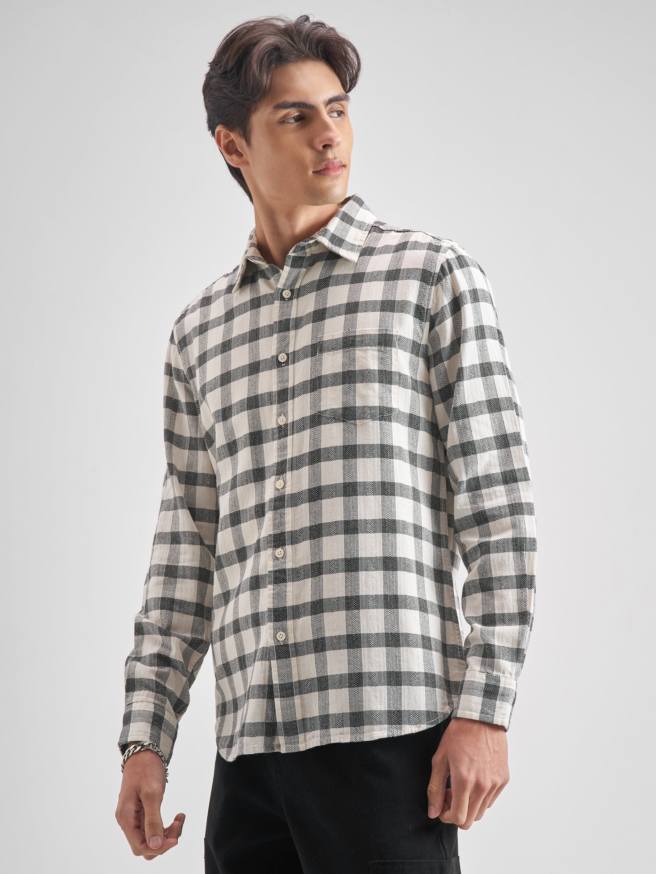 Highlander Men Off White Checked Regular Fit Casual shirt - Off White - Image 4