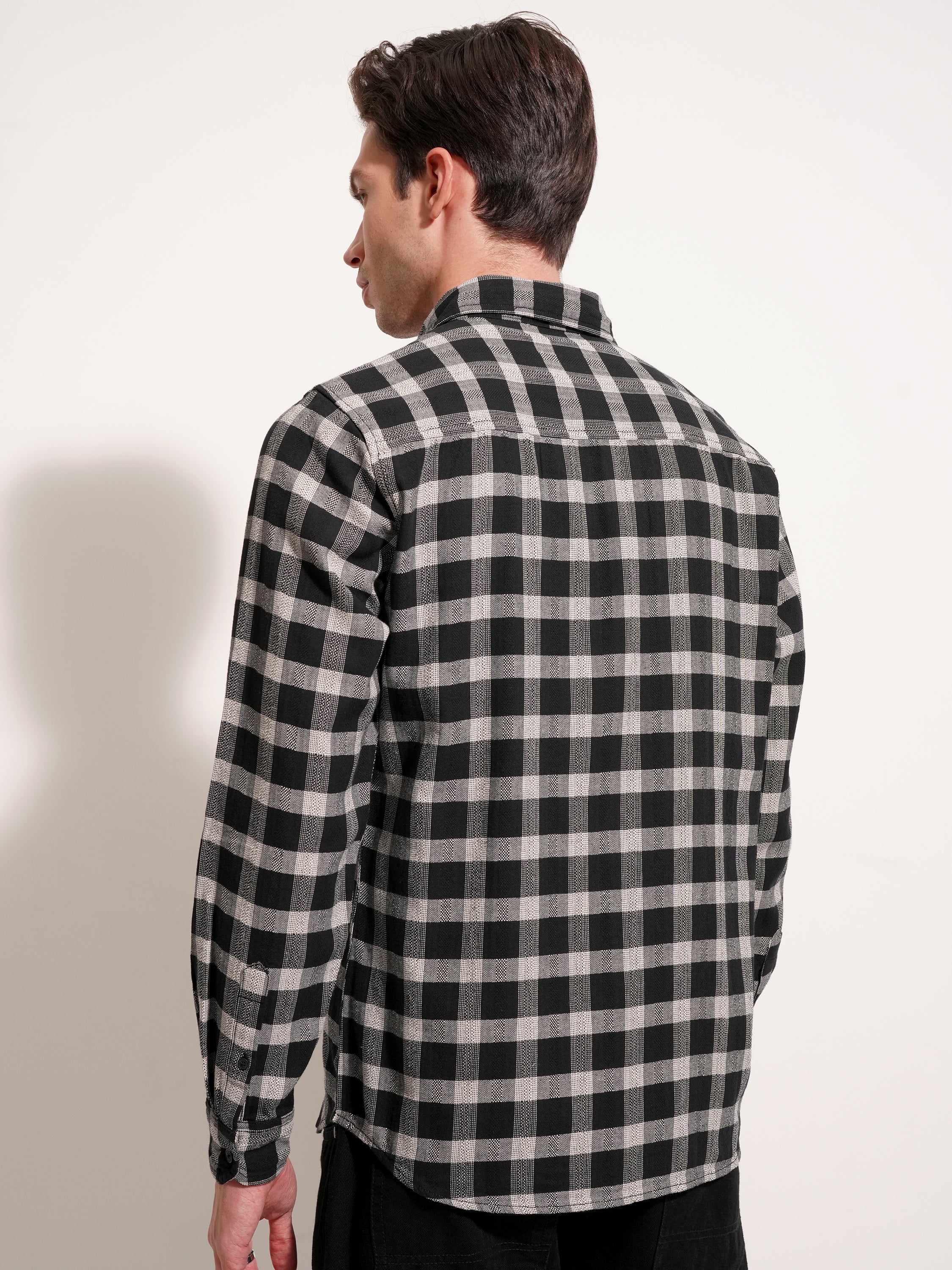 Highlander Men Black Checked Slim Fit Casual Shirt - Black - Image 3