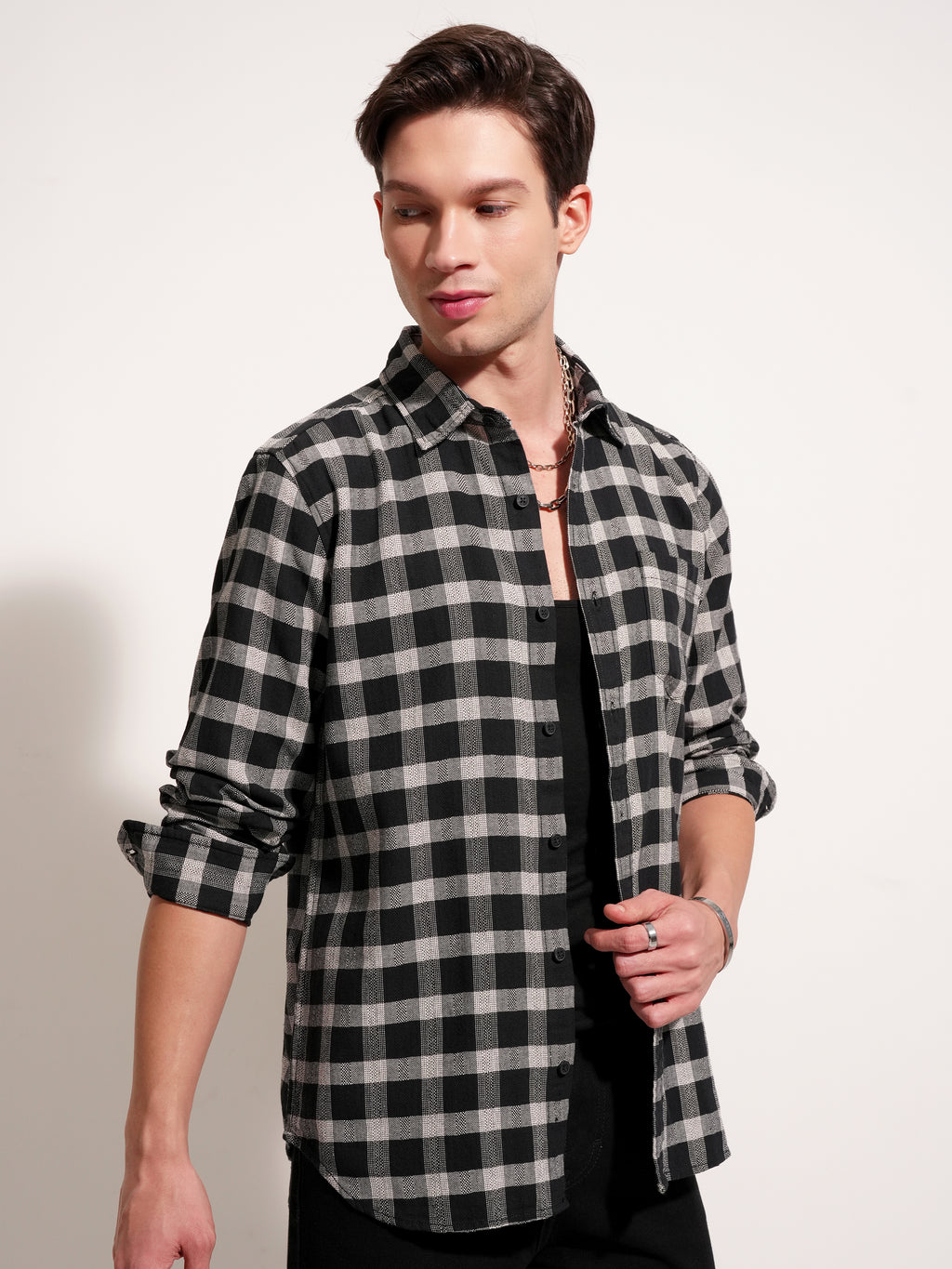 Highlander Men Black Checked Slim Fit Casual Shirt - Black - Image 6