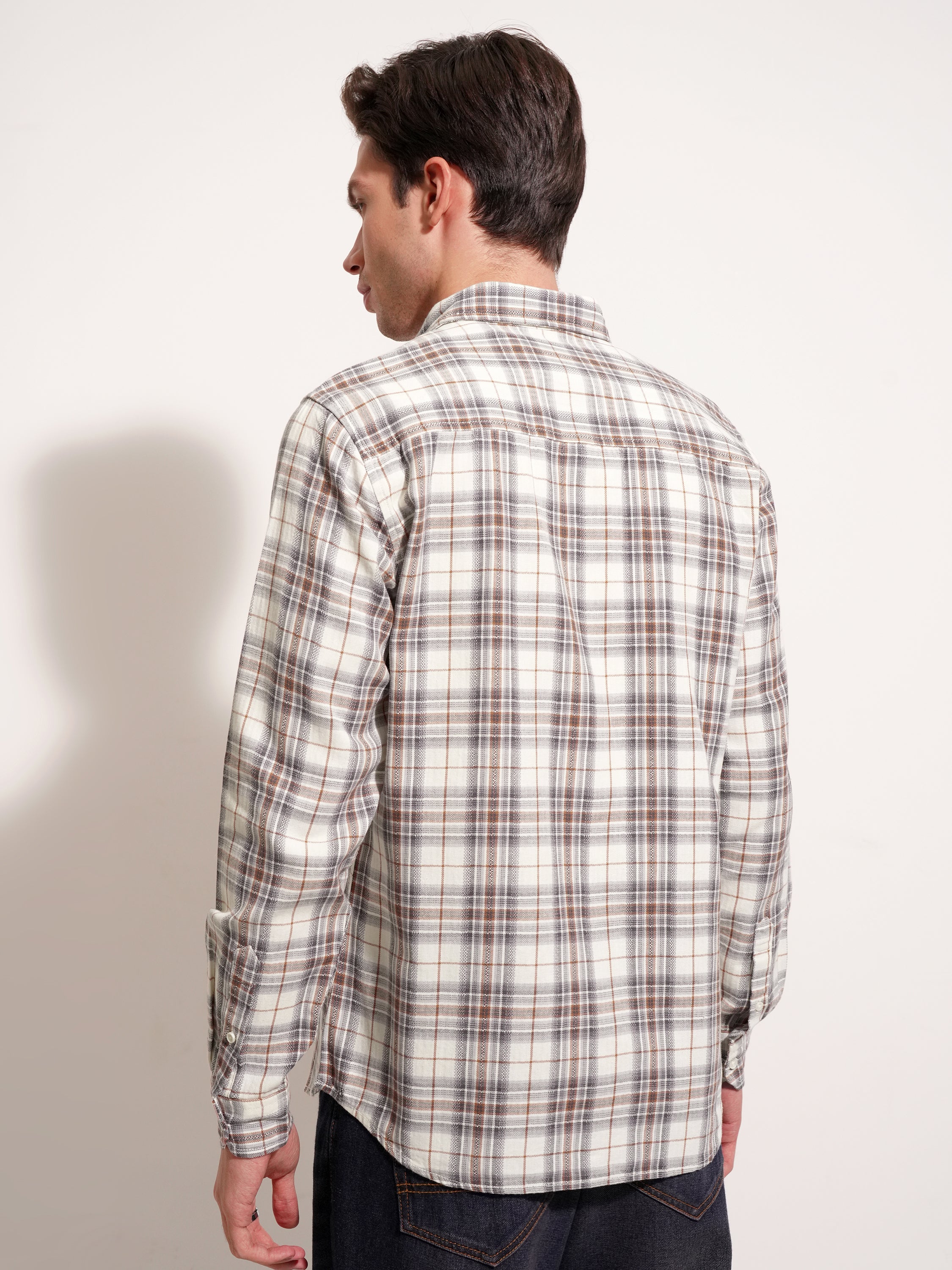 Highlander Men Cream Checked Slim Fit Casual Shirt - Cream - Image 3