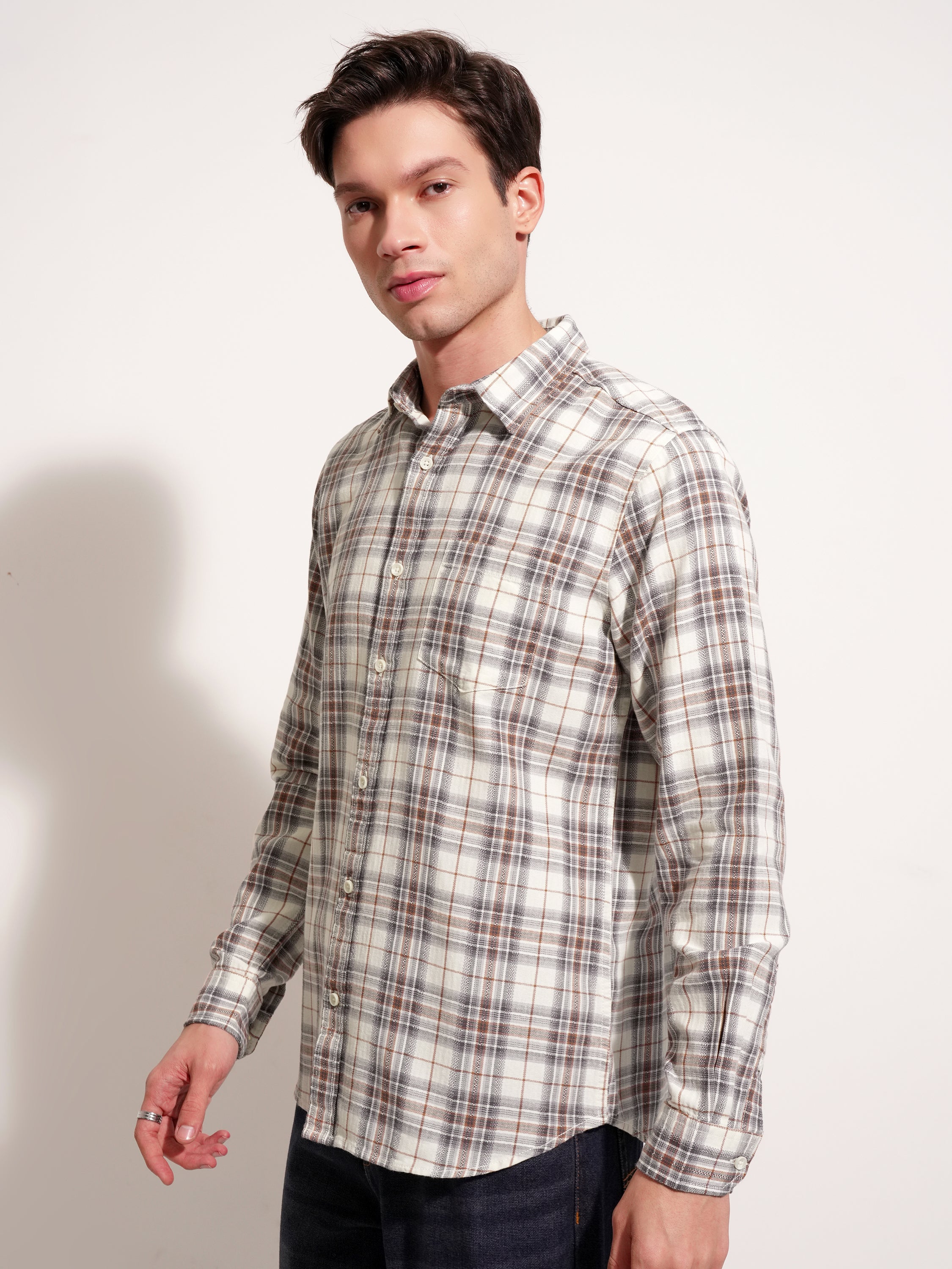 Highlander Men Cream Checked Slim Fit Casual Shirt - Cream - Image 4