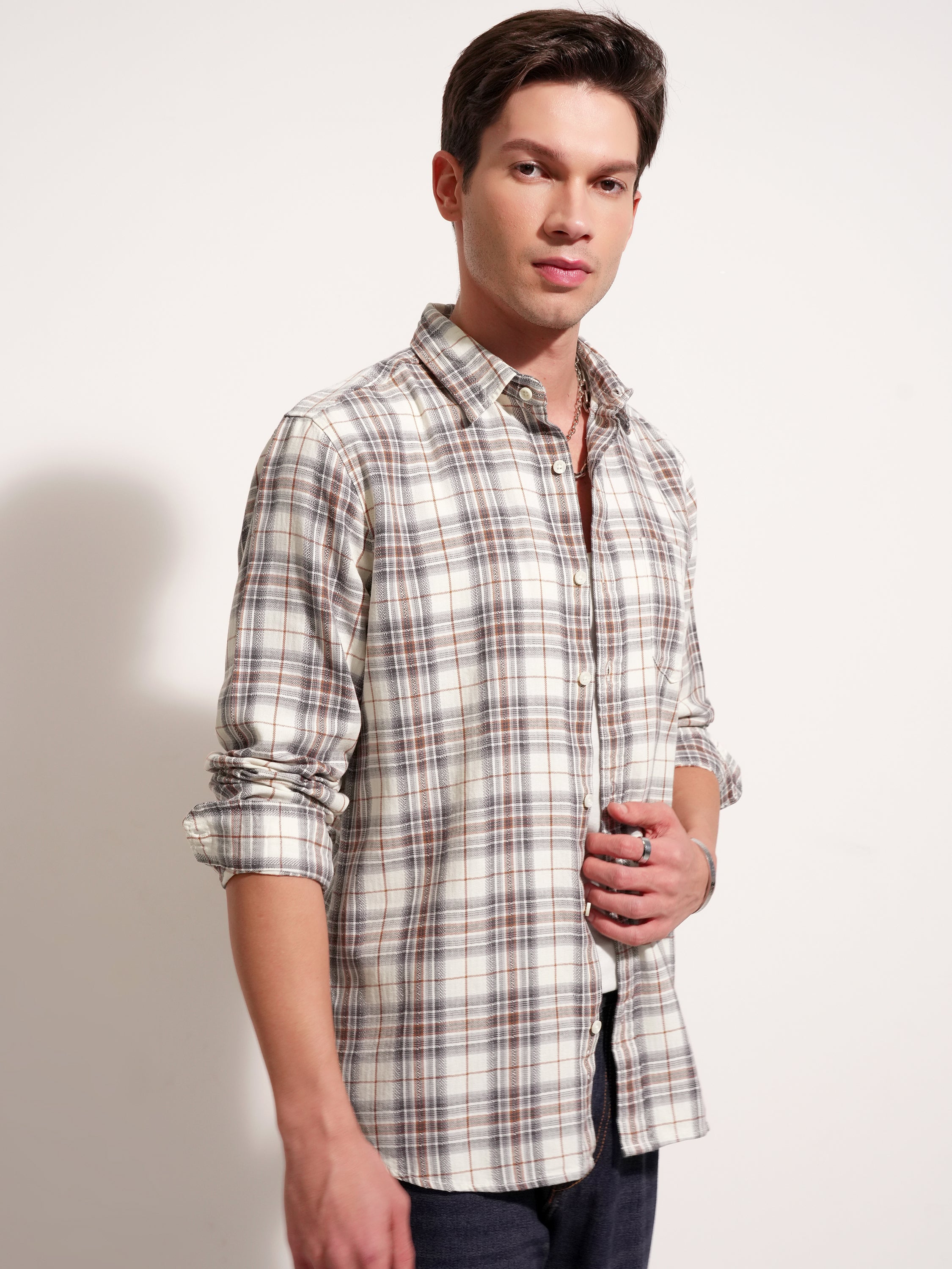 Highlander Men Cream Checked Slim Fit Casual Shirt - Cream - Image 6