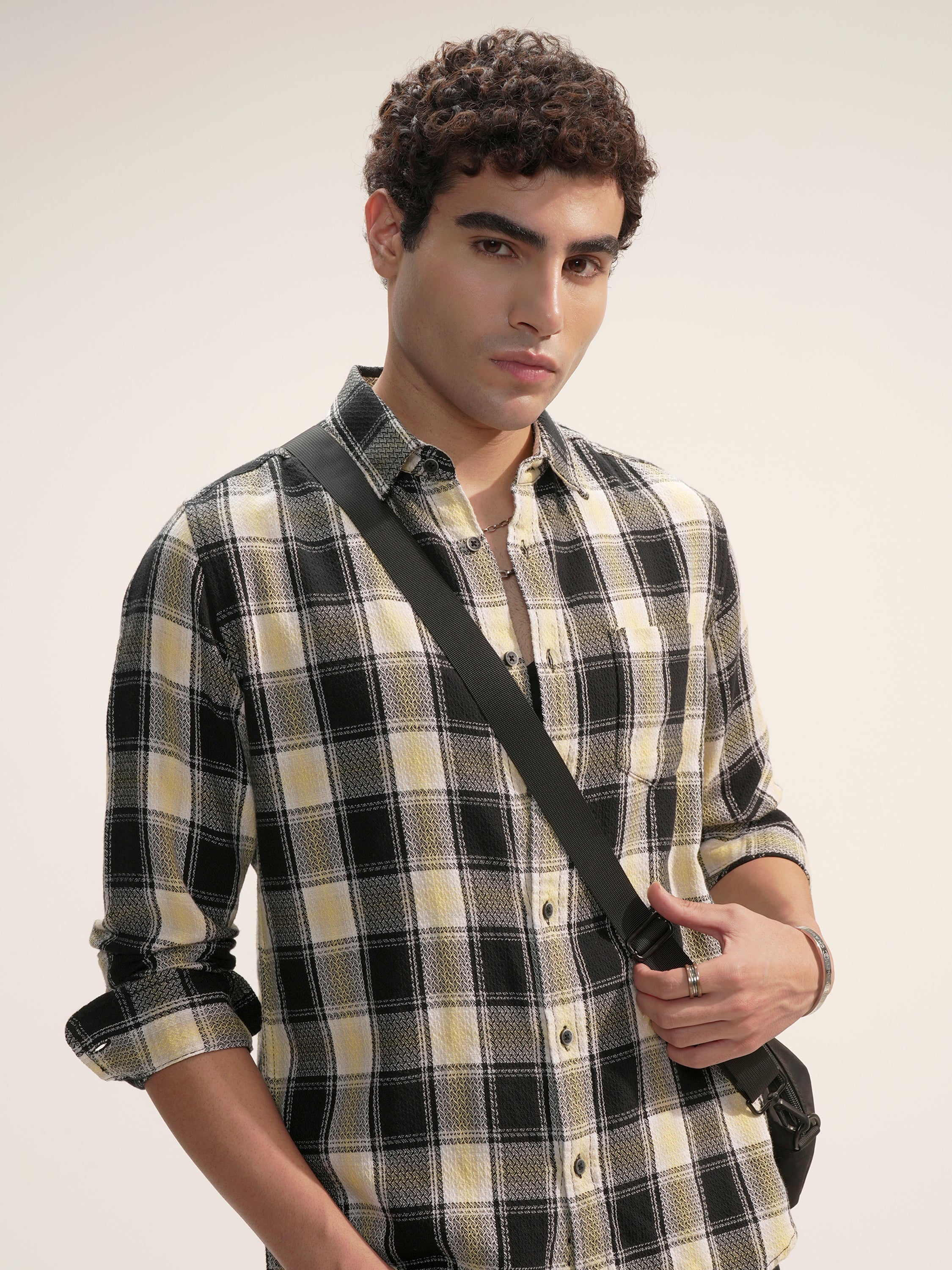 Highlander Men Black Checked Slim Fit Casual Shirt - Black - Image 1