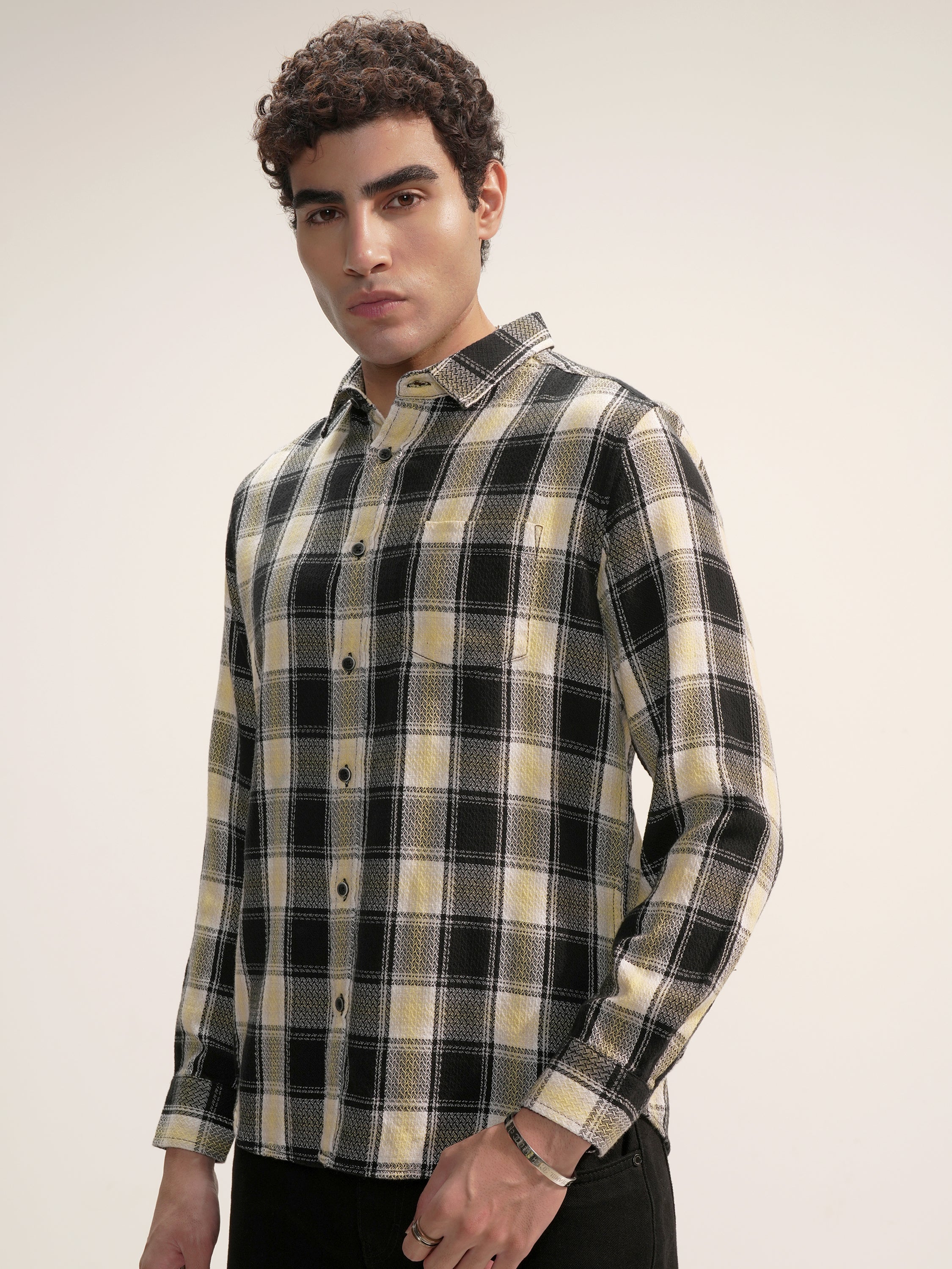 Highlander Men Black Checked Slim Fit Casual Shirt - Black - Image 4