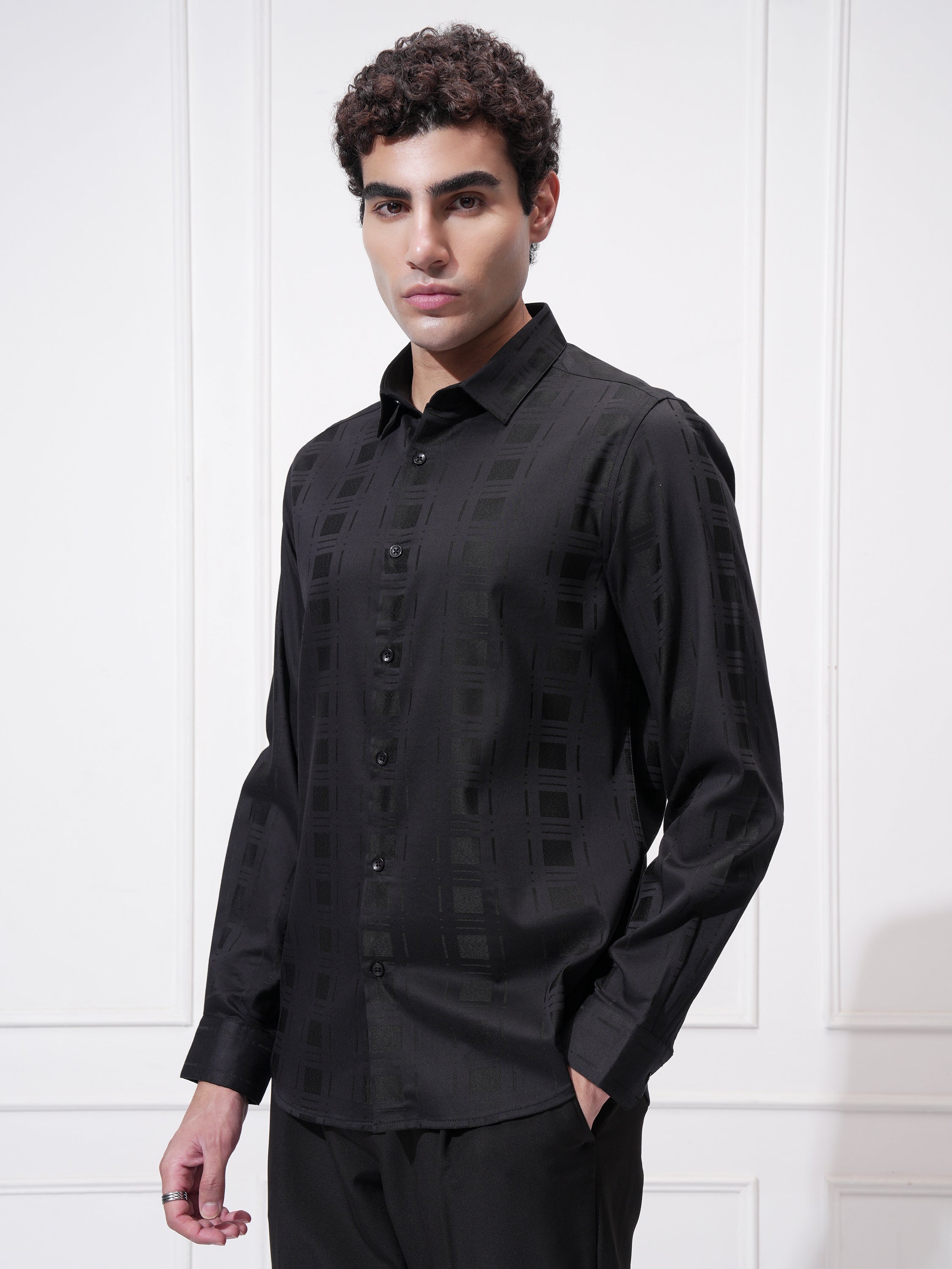 Highlander Men Black Checked Slim Fit Casual Shirt - Black - Image 4