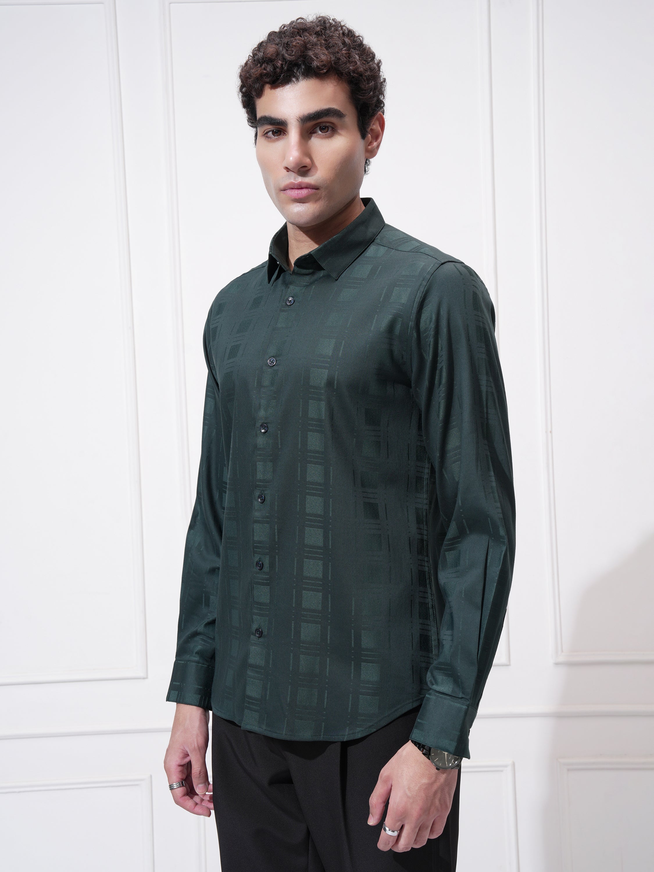 Highlander Men Green Checked Slim Fit Casual Shirt - Green - Image 4