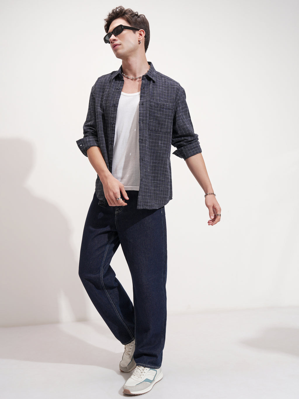 Highlander Men Navy Blue Checked Relaxed Fit Casual Shirt - Navy Blue - Image 2