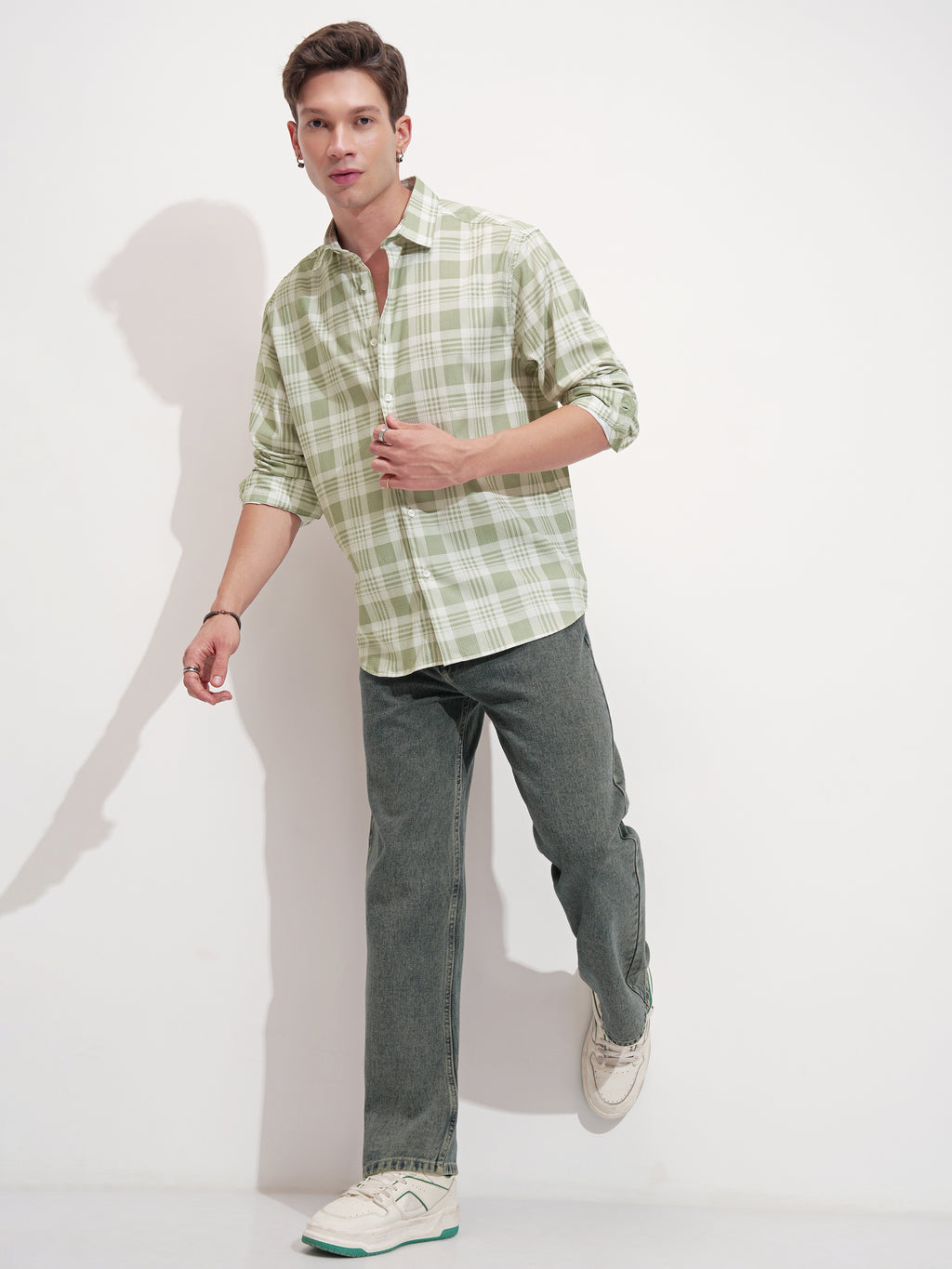 Highlander Men Olive Checked Relaxed Fit Casual Shirt - Olive - Image 2