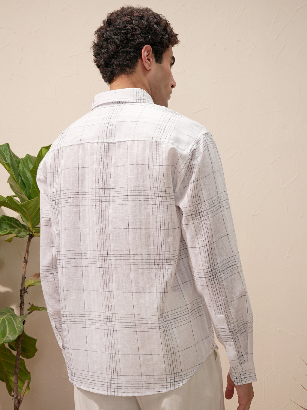 Highlander Men White Checked Relaxed Fit Casual Shirt - White - Image 3