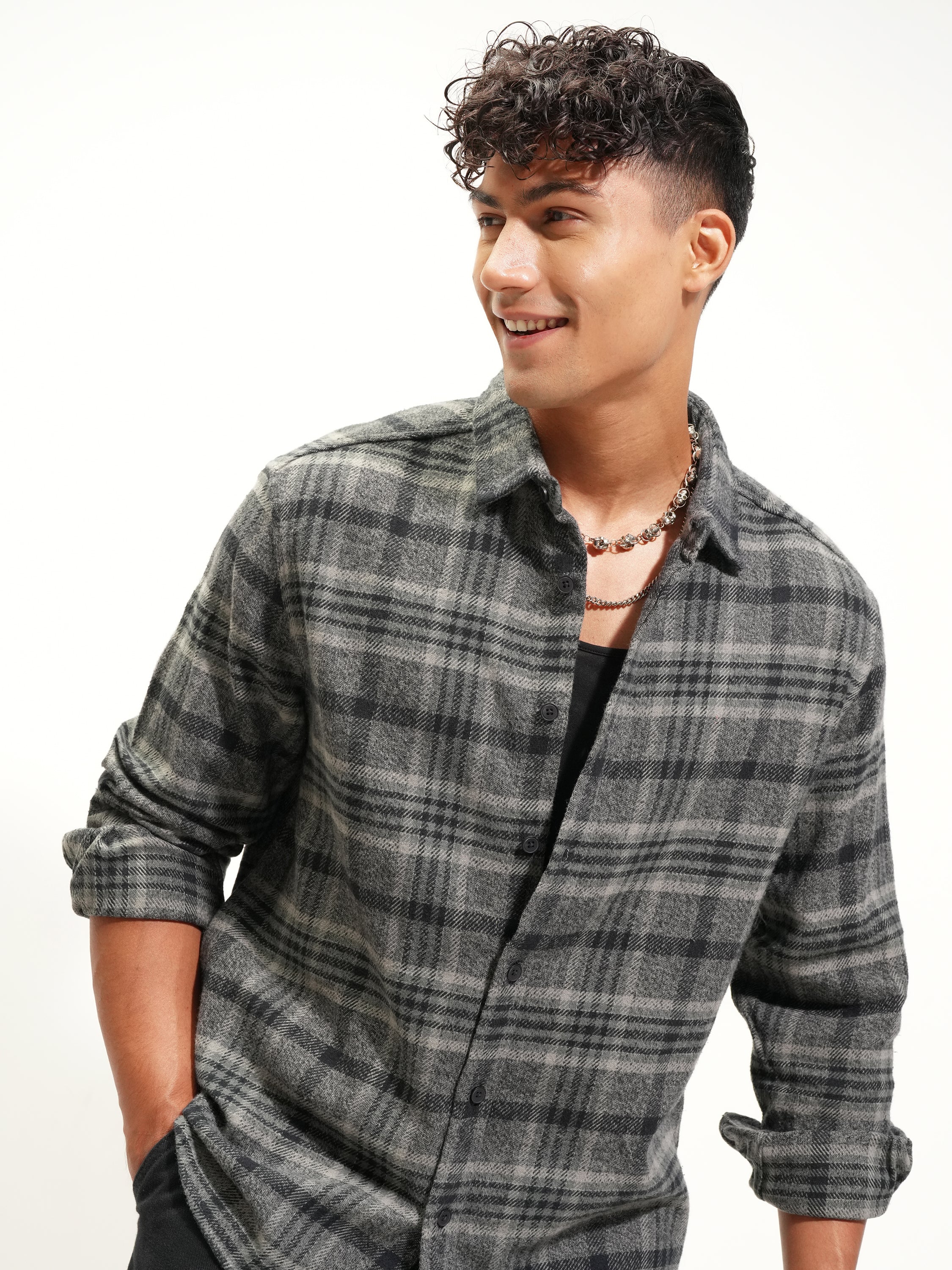 Highlander Men Grey Checked Relaxed Fit Casual Shirt - Grey - Image 1