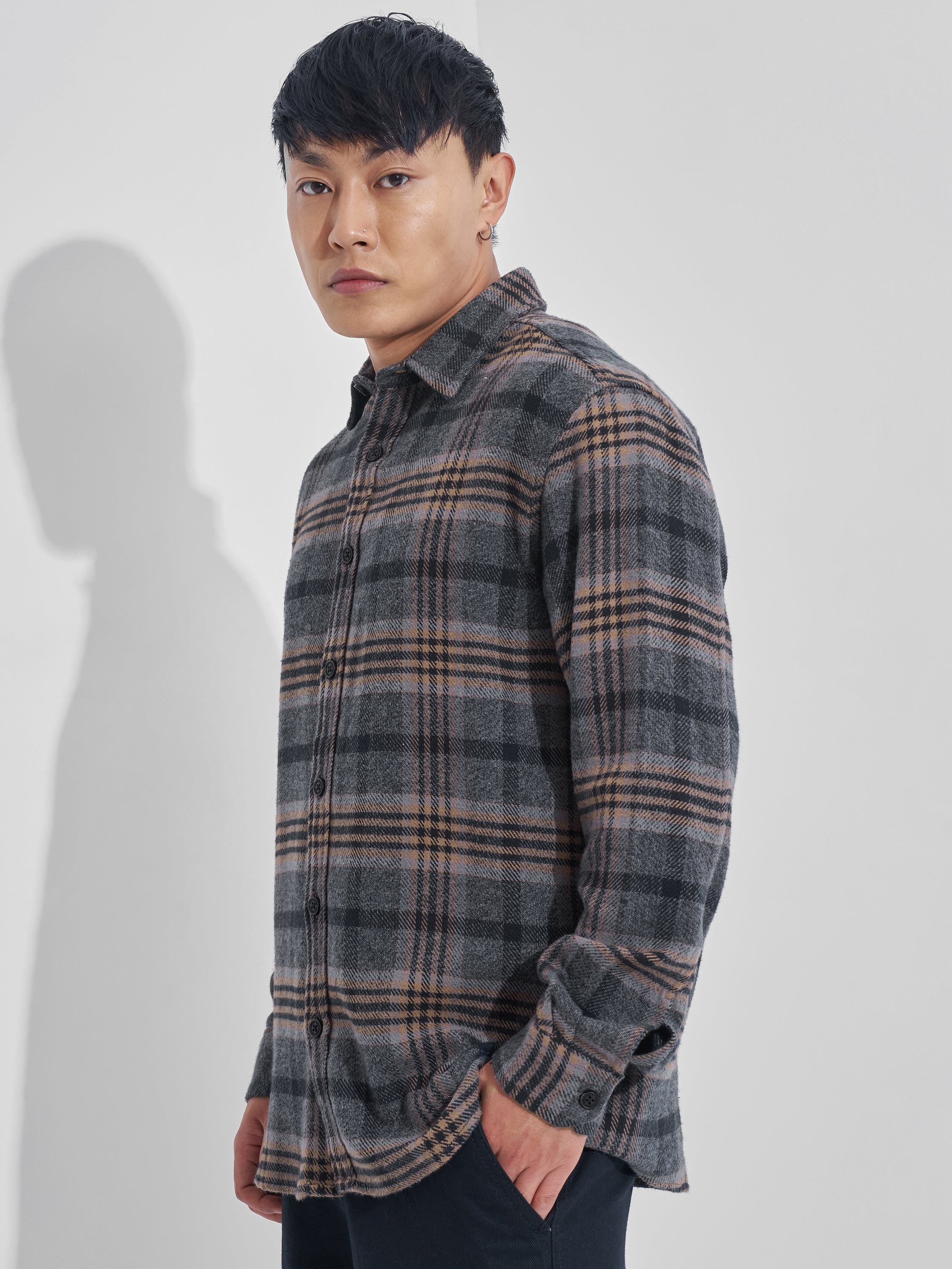 Highlander Men Green Checked Relaxed Fit Casual Shirt - Green - Image 4