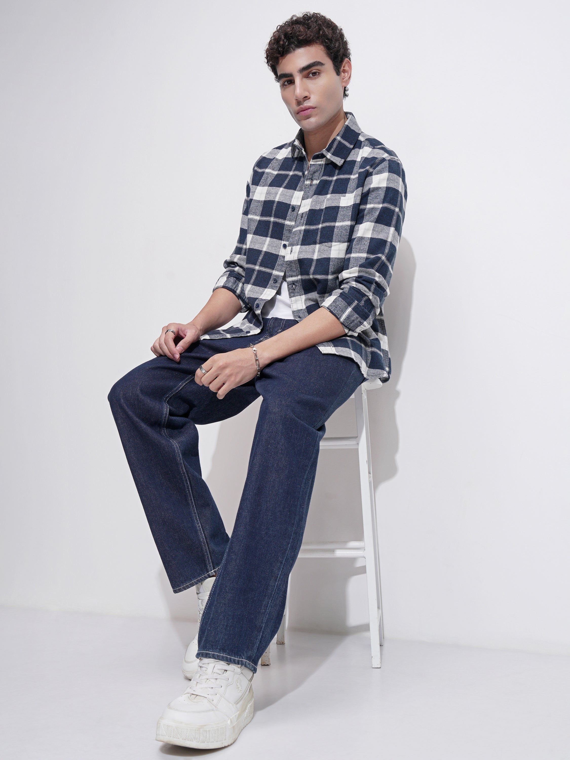 Highlander Men Navy Blue Checked Slim Fit Casual Shirt - Navy Blue - Image 2