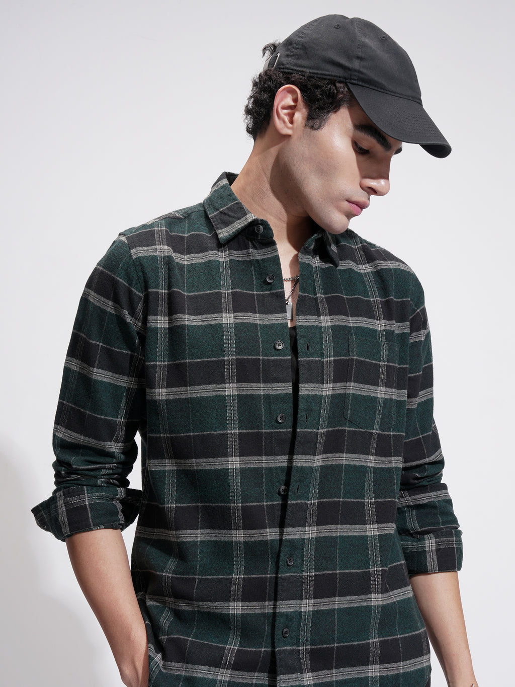 Highlander Men Green Checked Slim Fit Casual Shirt - Green - Image 1