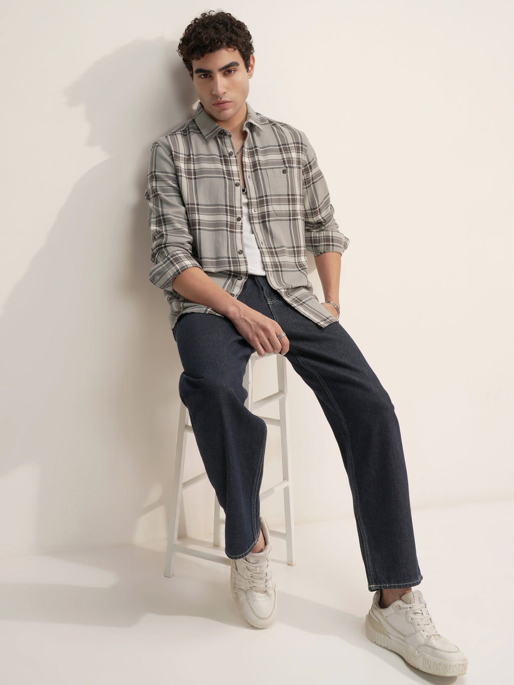 Highlander Men Grey Checked Slim Fit Casual Shirt - Grey - Image 2