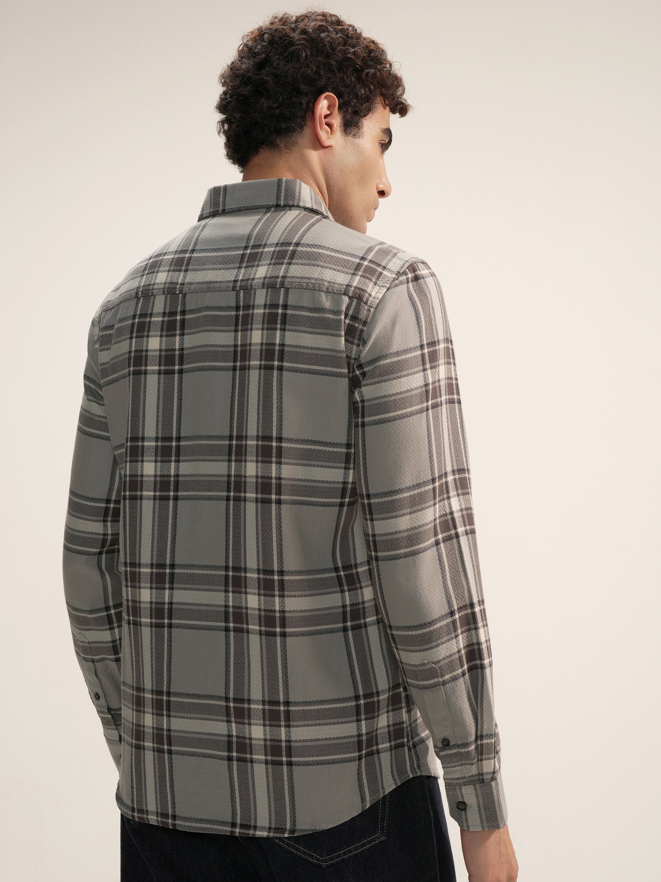 Highlander Men Grey Checked Slim Fit Casual Shirt - Grey - Image 3