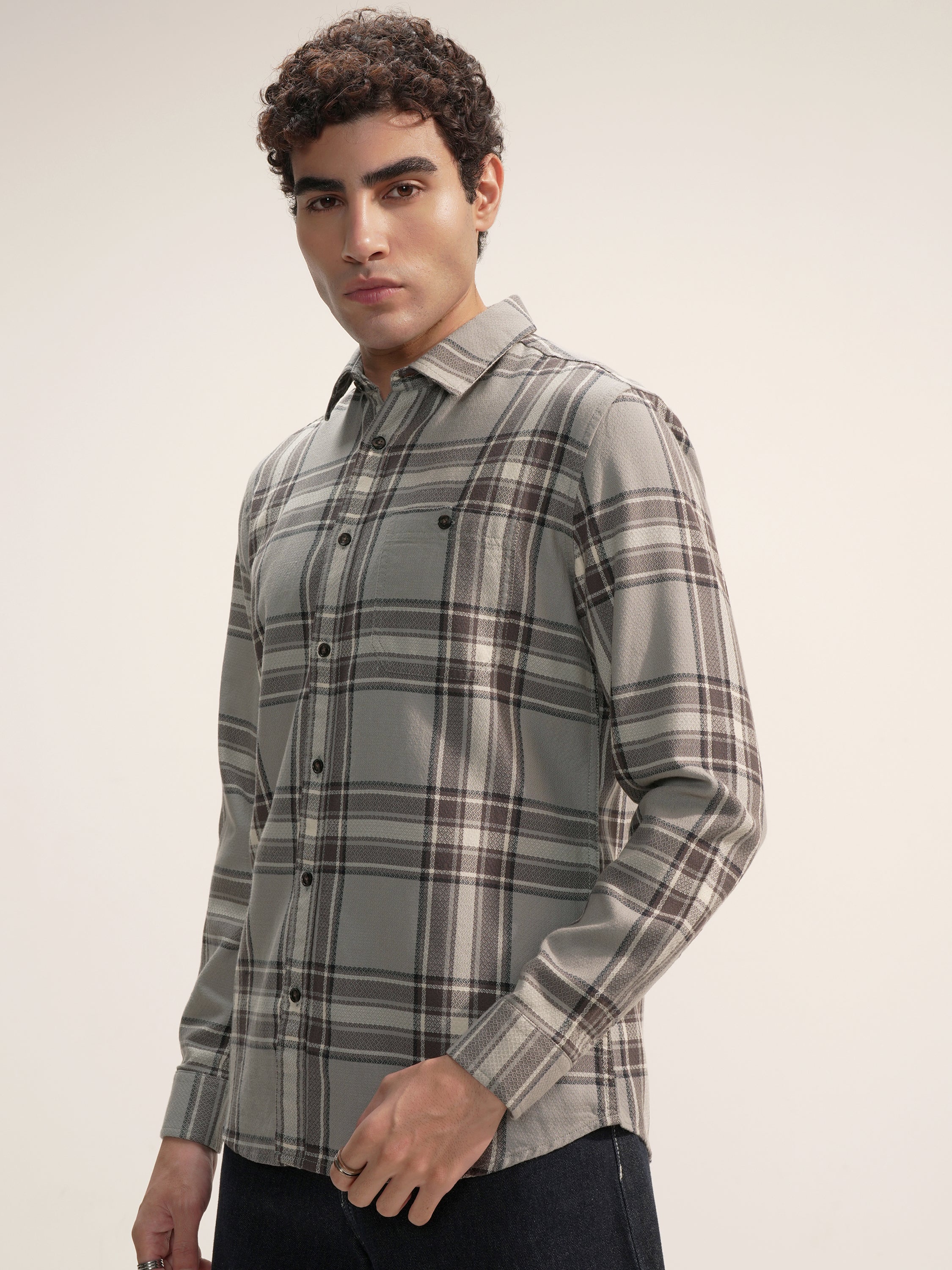 Highlander Men Grey Checked Slim Fit Casual Shirt - Grey - Image 4