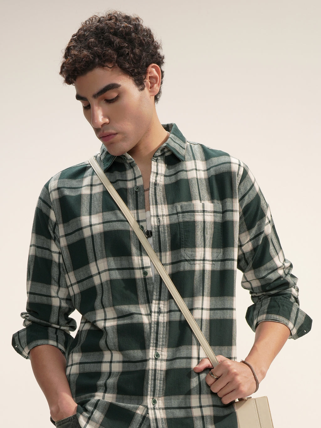Highlander Men Green Checked Slim Fit Casual Shirt - Green - Image 1