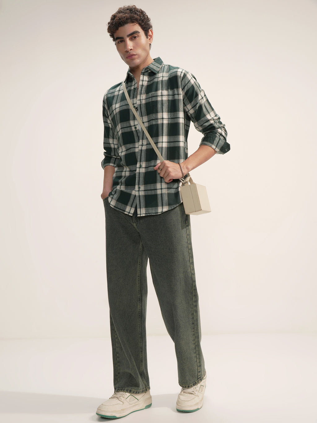 Highlander Men Green Checked Slim Fit Casual Shirt - Green - Image 2