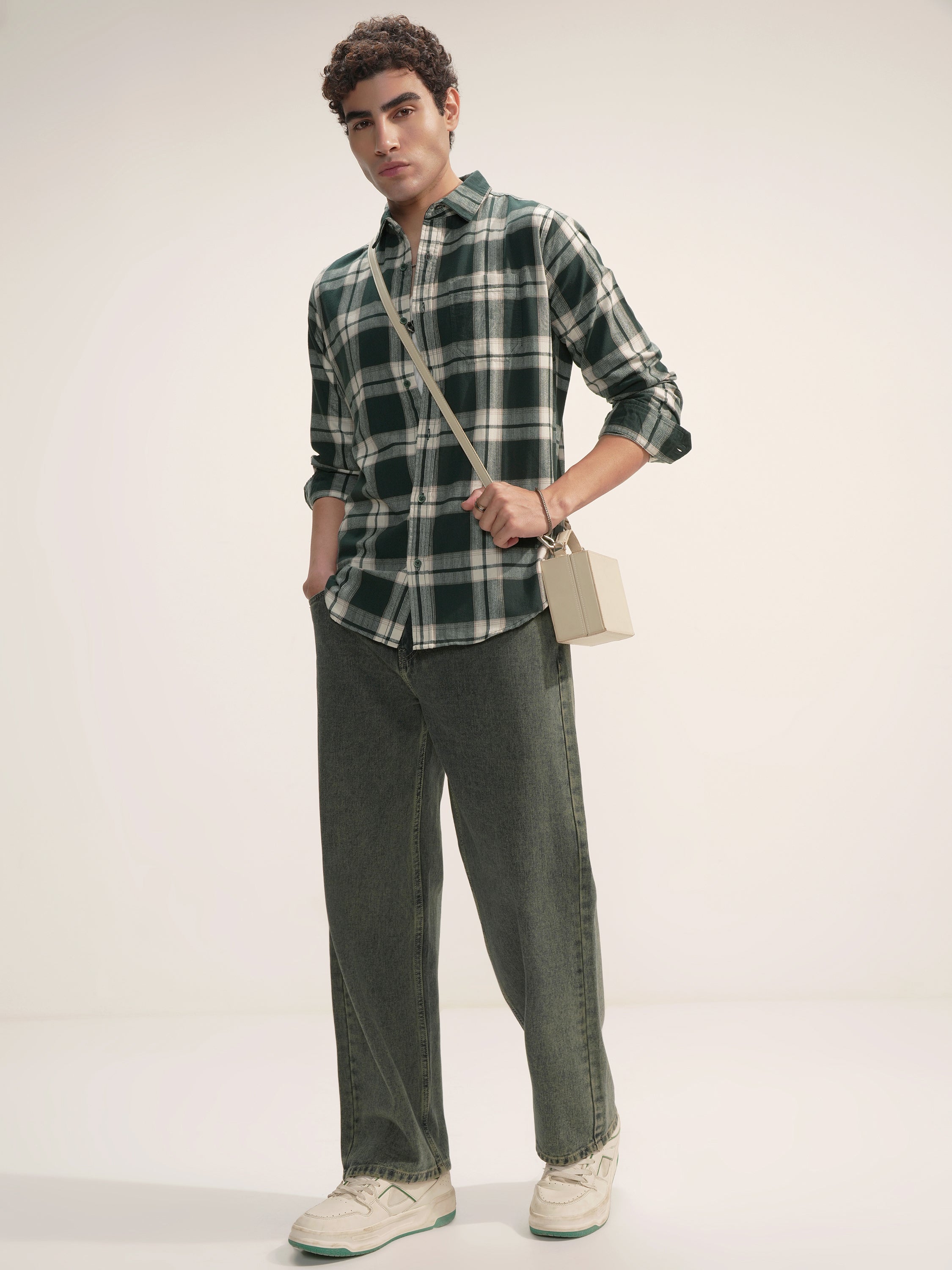 Highlander Men Green Checked Slim Fit Casual Shirt - Green - Image 2