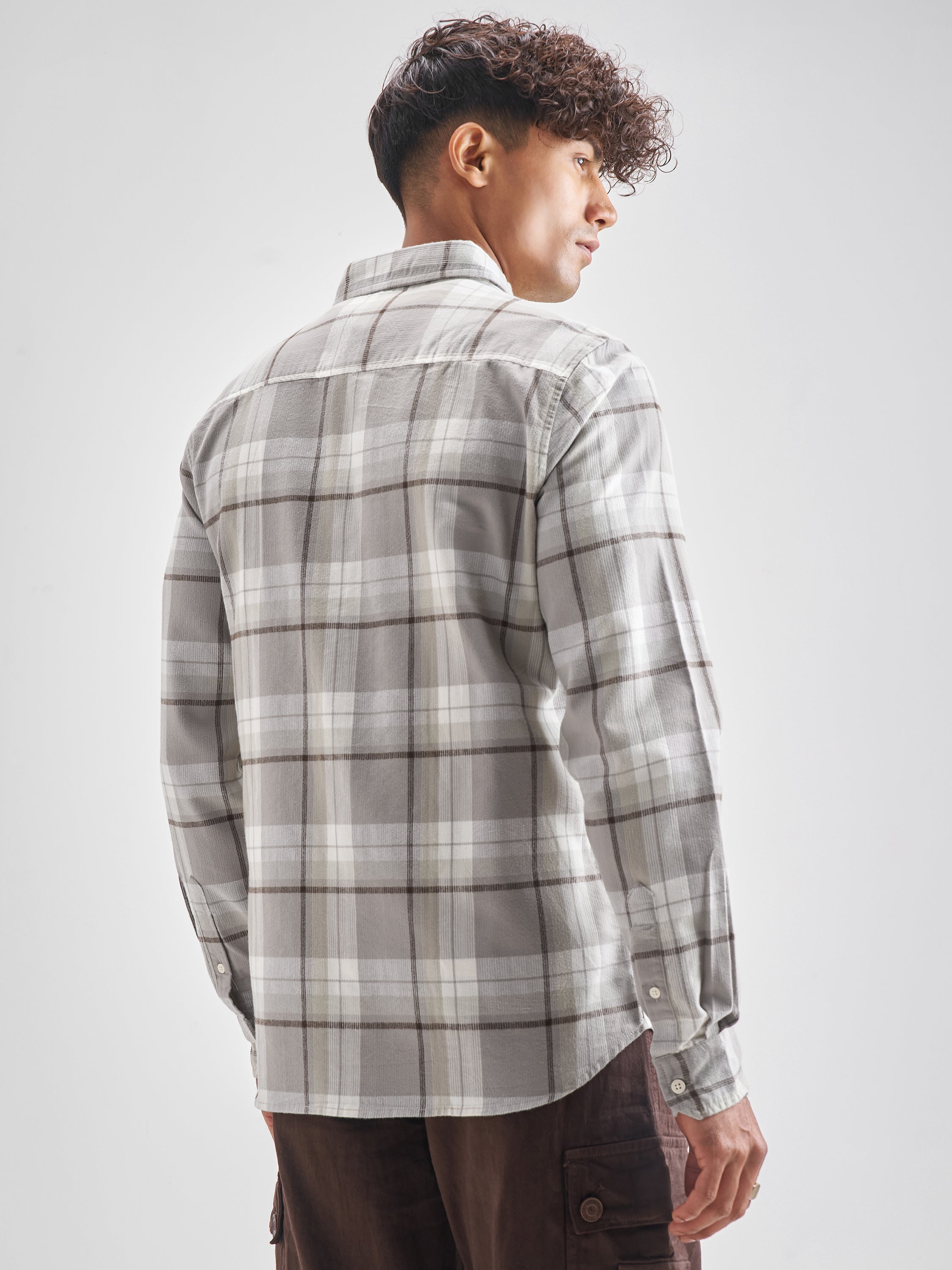 Highlander Men Grey Checked Slim Fit Casual Shirt - Grey - Image 3