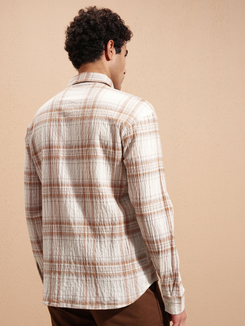 Highlander Men Cream Checked Relaxed Fit Casual Shirt - Cream - Image 3