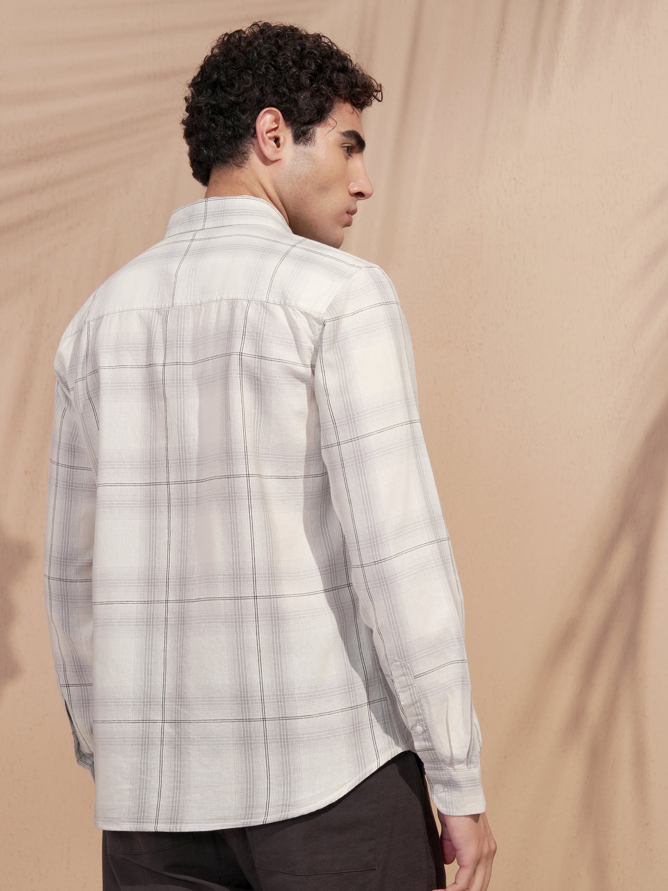 Highlander Men Off White Checked Regular Fit Casual Shirt - Off White - Image 3
