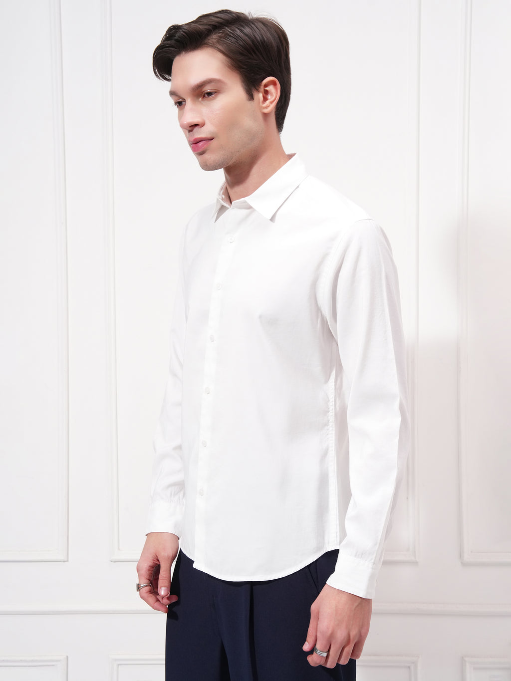 Highlander Men White Solid Slim Fit Casual Shirt - White - Image 4