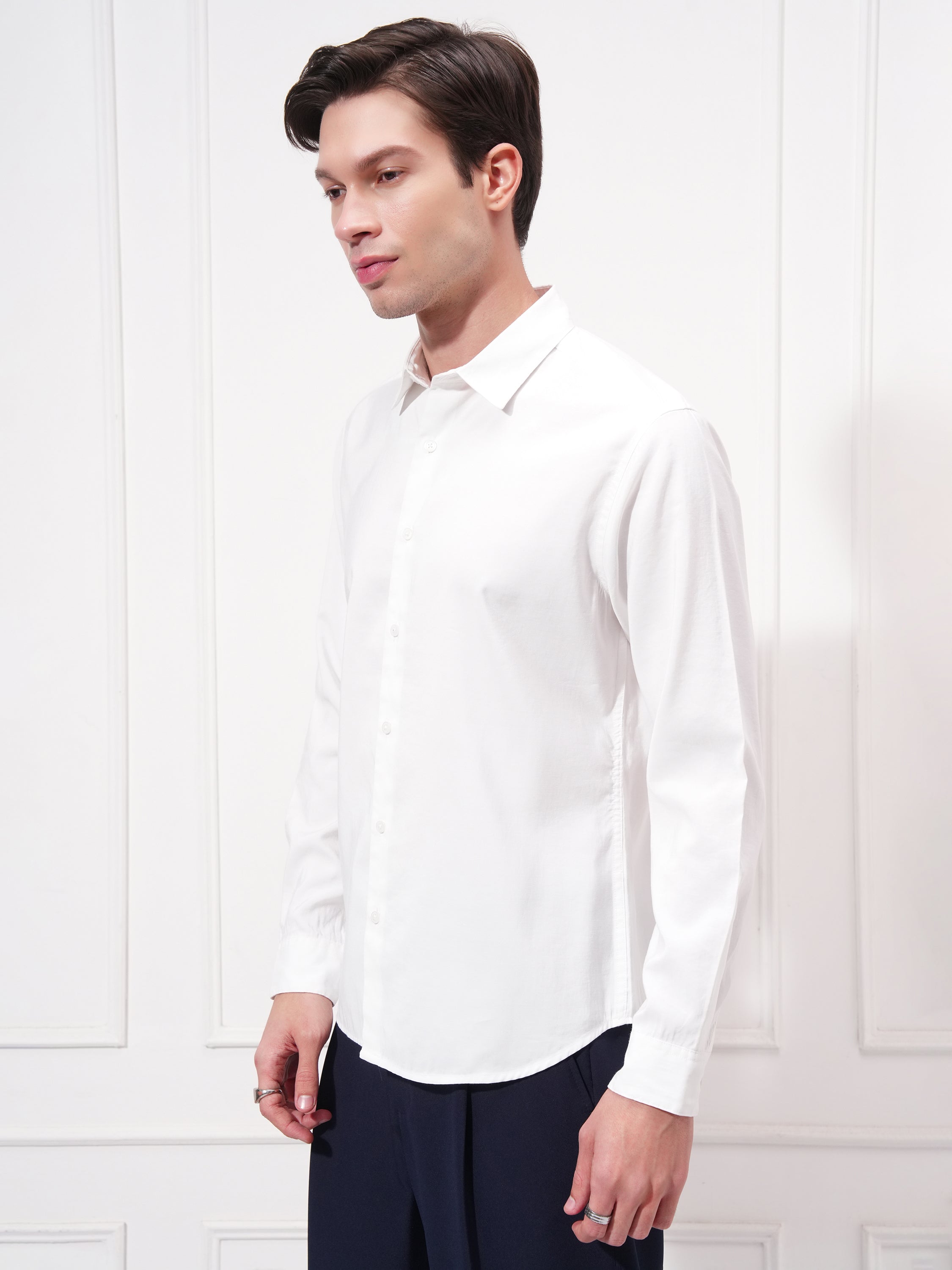 Highlander Men White Solid Slim Fit Casual Shirt - White - Image 4