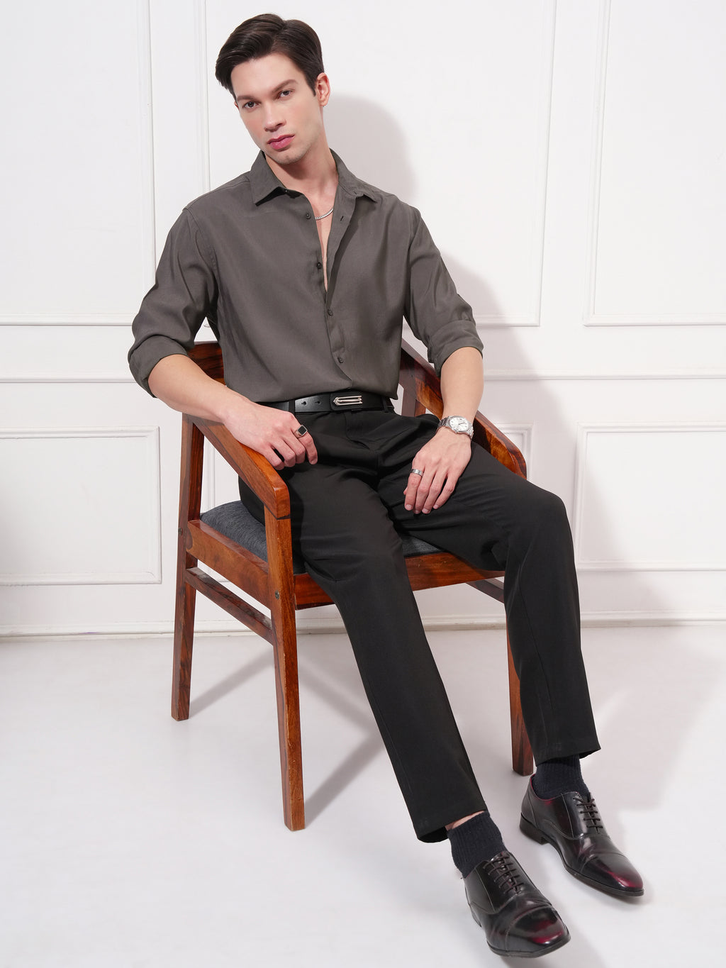 Highlander Men Charcoal Solid Slim Fit Casual Shirt - Charcoal - Image 2