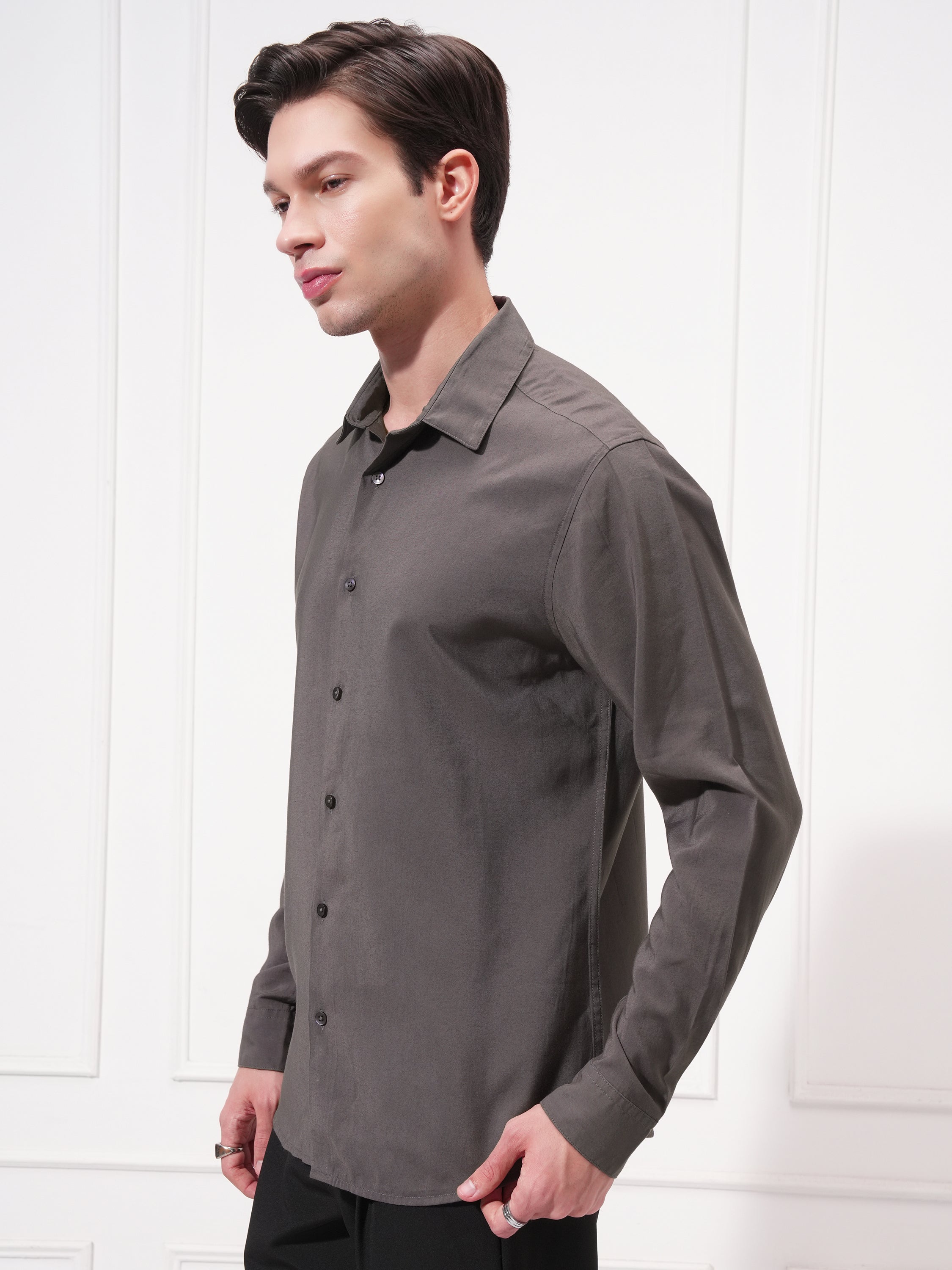 Highlander Men Charcoal Solid Slim Fit Casual Shirt - Charcoal - Image 4