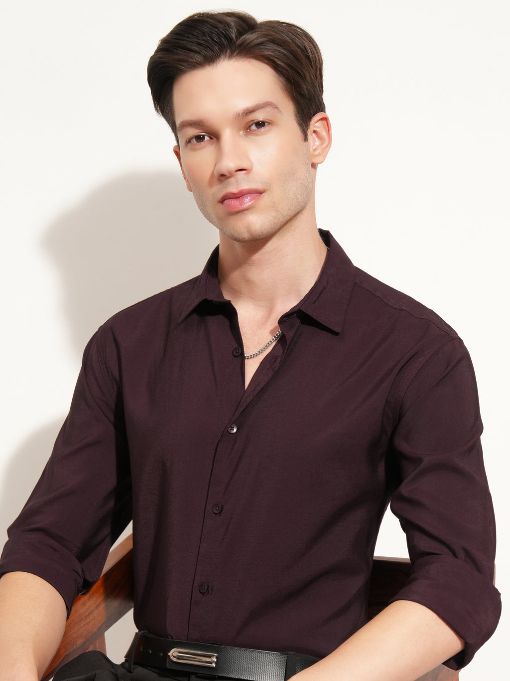 Highlander Men Purple Solid Slim Fit Casual Shirt - Purple - Image 1