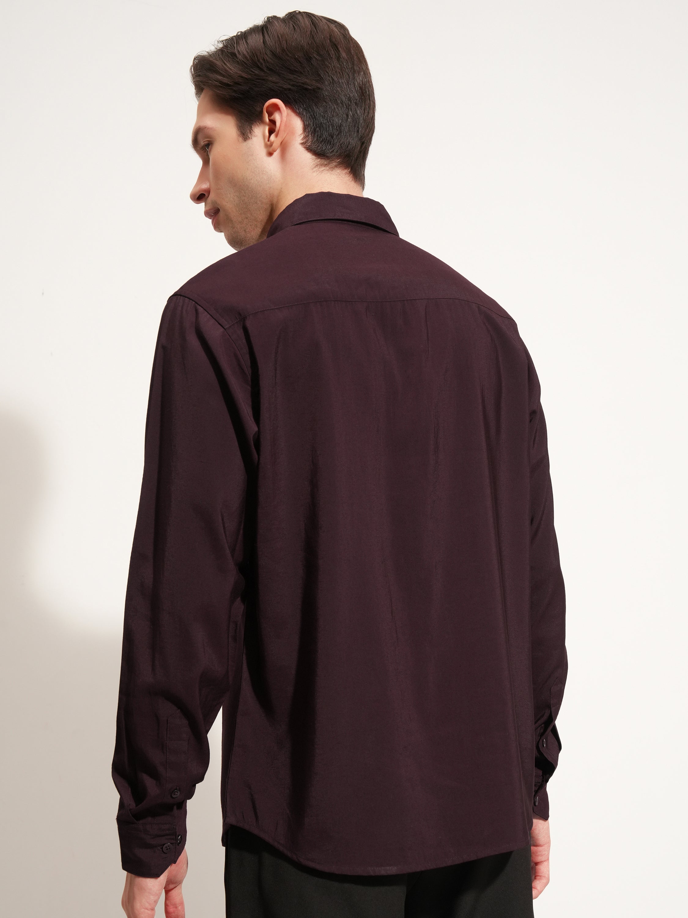 Highlander Men Purple Solid Slim Fit Casual Shirt - Purple - Image 3