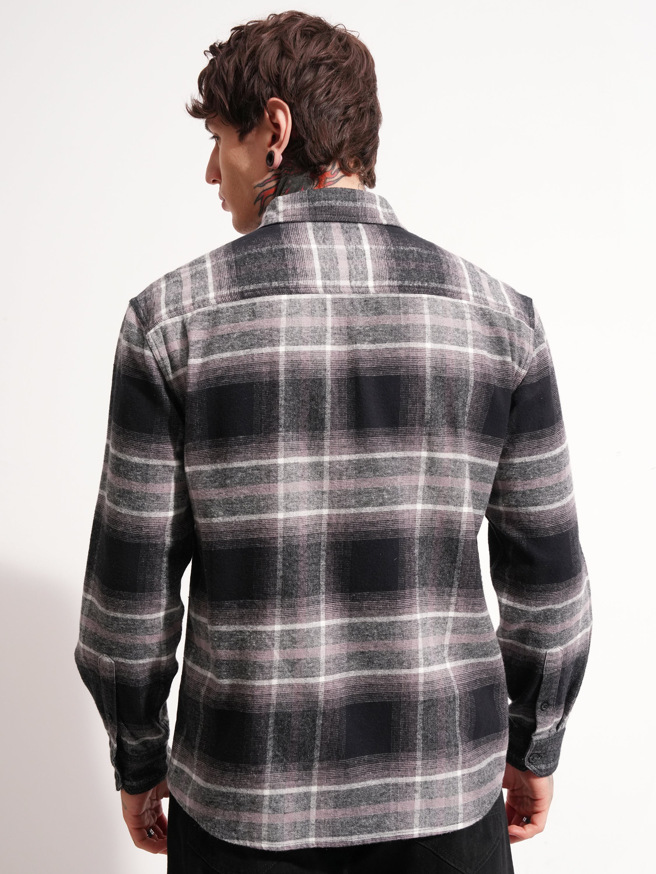 Highlander Men Black Checked Relaxed Fit Casual Shirt - Black - Image 3