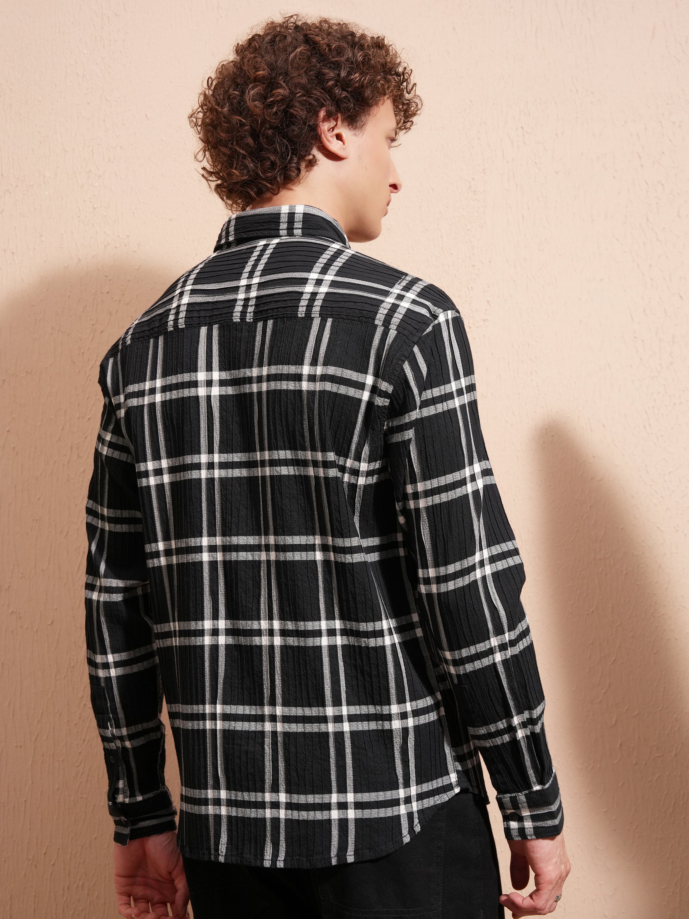 Highlander Men Black Checked Relaxed Fit Casual Shirt - Black - Image 3