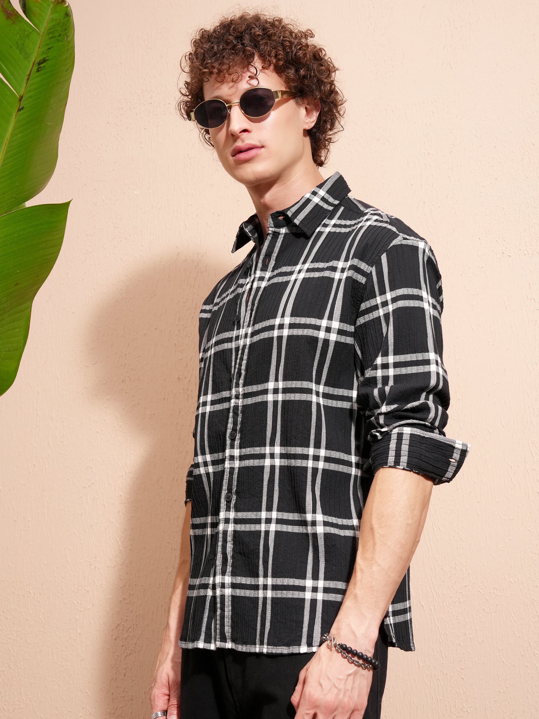 Highlander Men Black Checked Relaxed Fit Casual Shirt - Black - Image 4