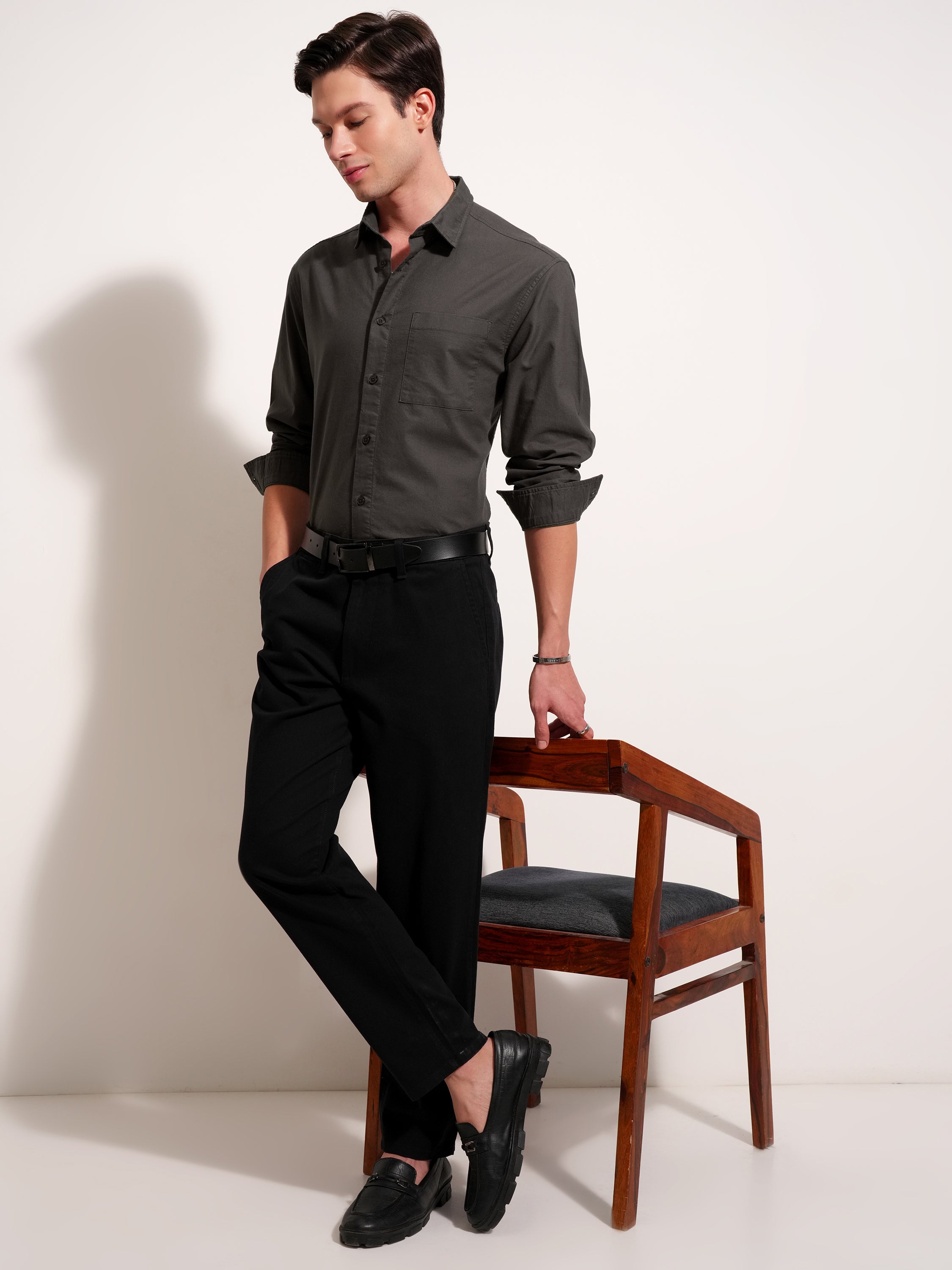 Highlander Men Charcoal Solid Relaxed Fit Casual Shirt - Charcoal - Image 4