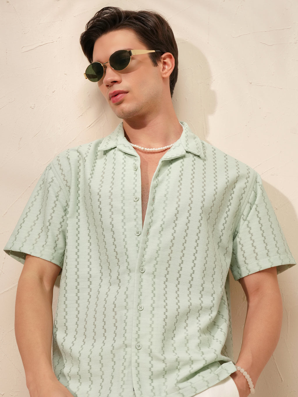 Highlander Men Green Self Design Relaxed Fit Casual Shirt - Green - Image 1