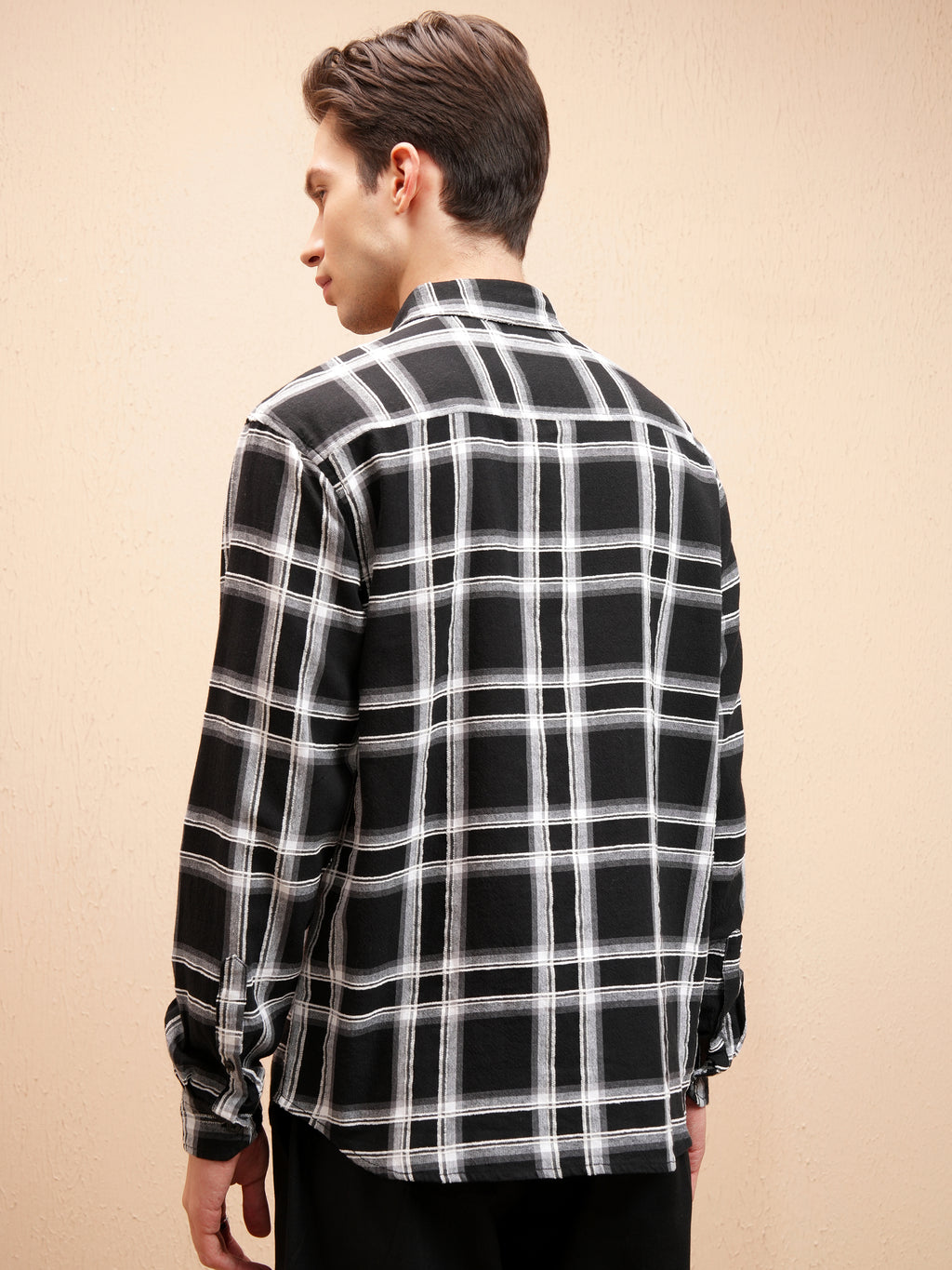 Highlander Men Black Checked Relaxed Fit Casual Shirt - Black - Image 3