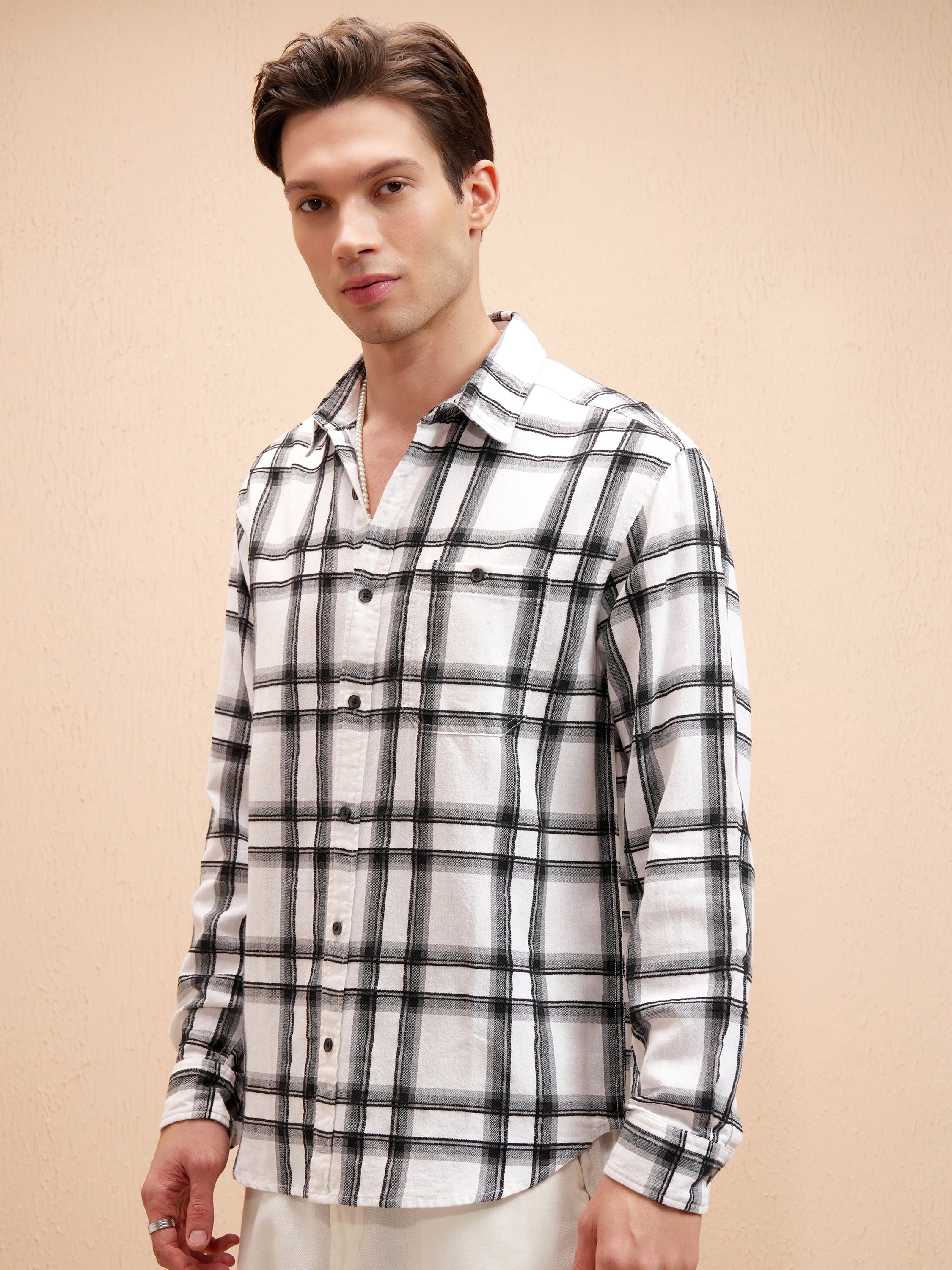 Highlander Men Off White Checked Relaxed Fit Casual Shirt - Off White - Image 4