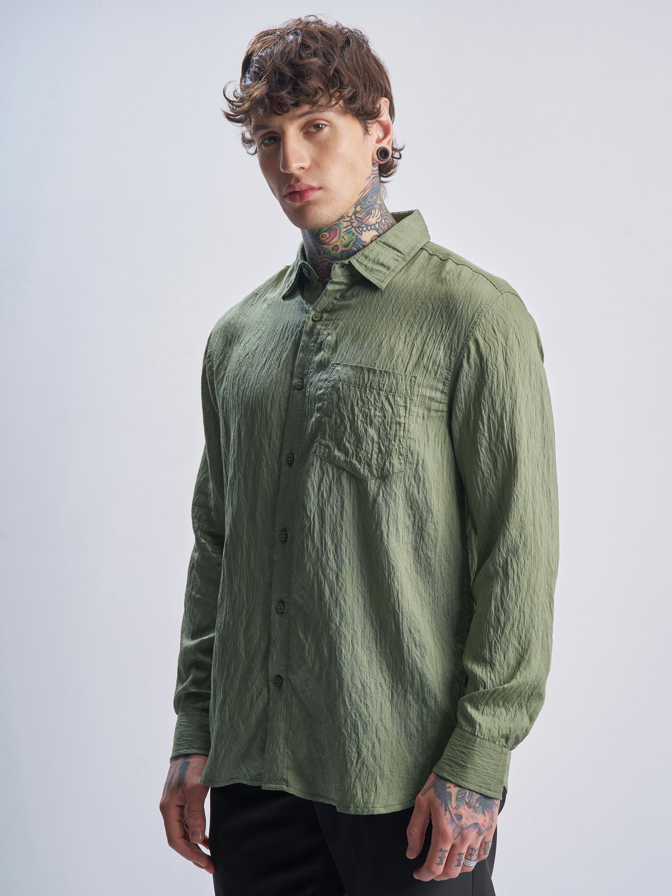 Highlander Men Green Crushed Relaxed Fit Casual Shirt - Green - Image 4