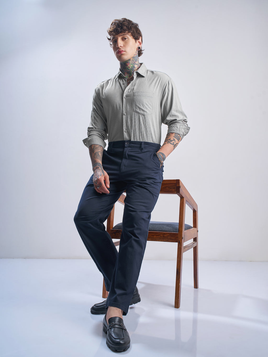 Highlander Men Grey Self Design Relaxed Fit Casual Shirt - Grey - Image 2