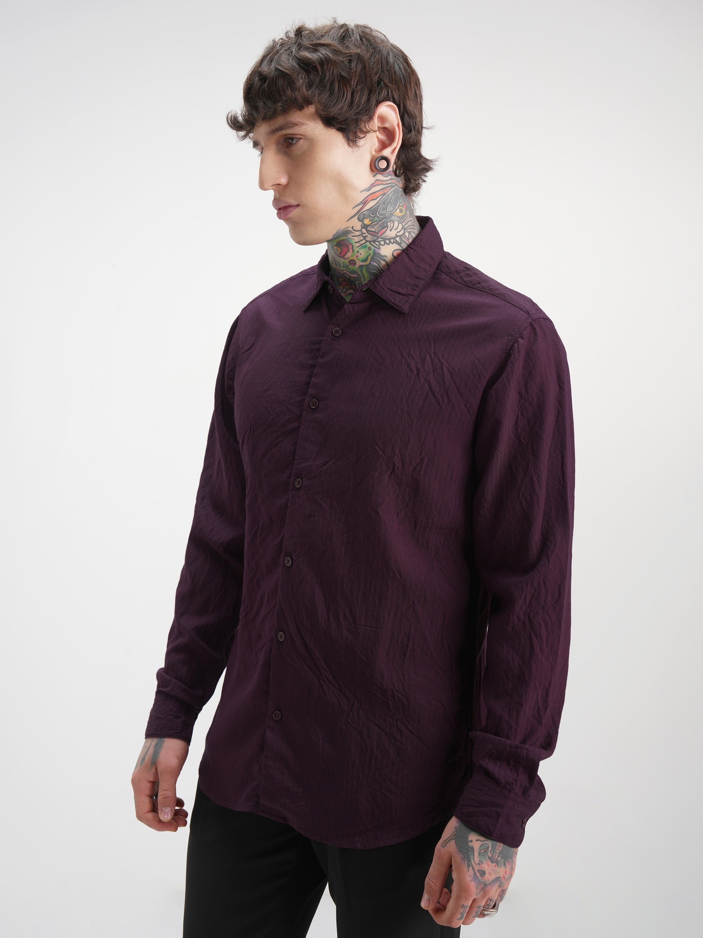 Highlander Men Burgundy Self Design Slim Fit Casual Shirt - Burgundy - Image 4