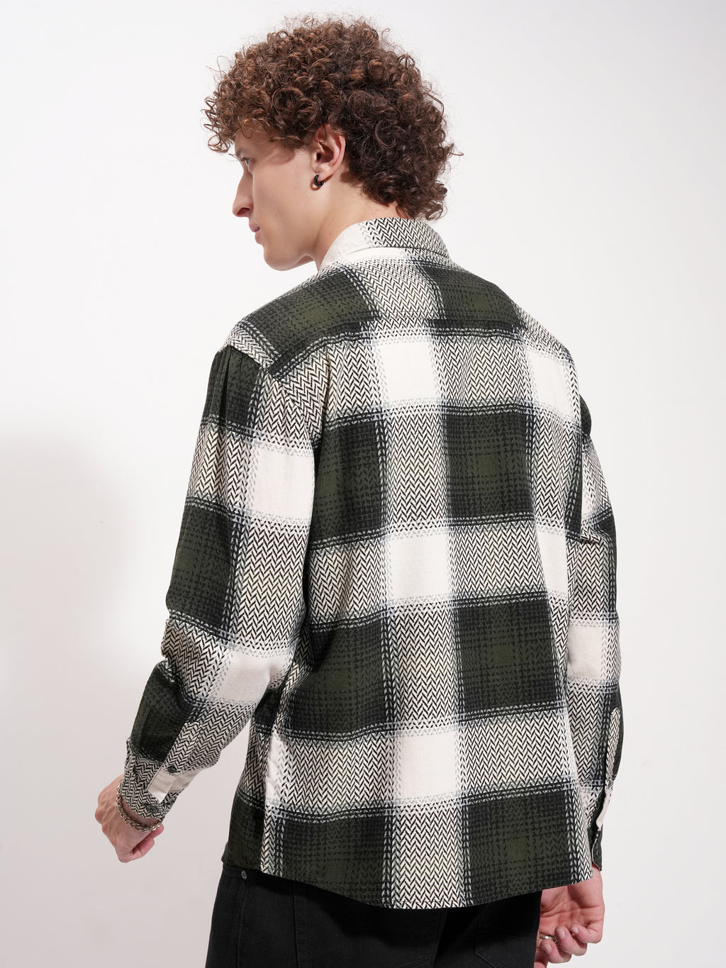 Highlander Men Black Checked Relaxed Fit Casual Shirt - Black - Image 3