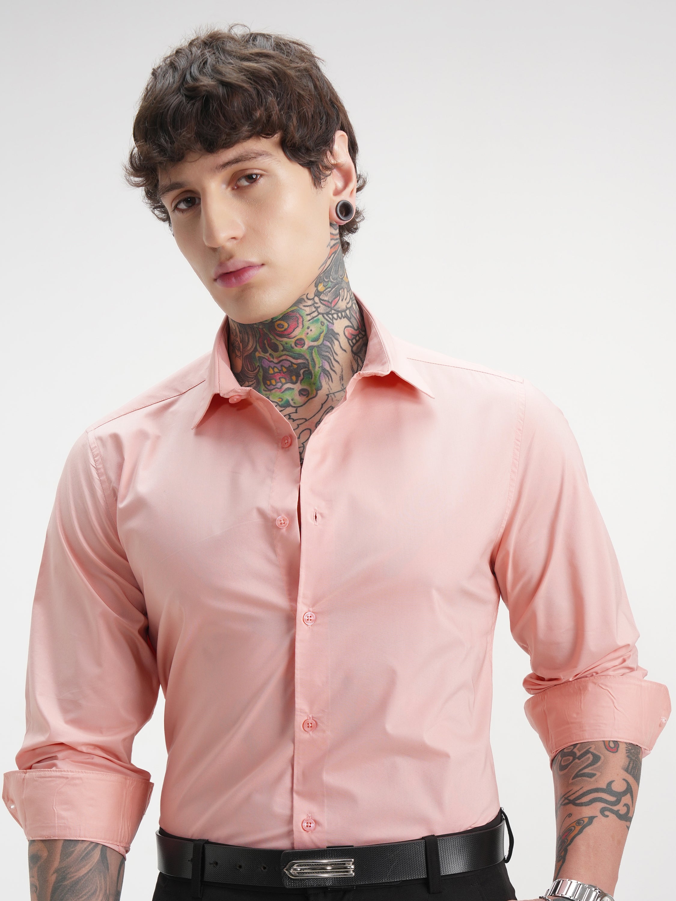 Highlander Men Pink Solid Slim Fit Casual Shirt - Pink - Image 1