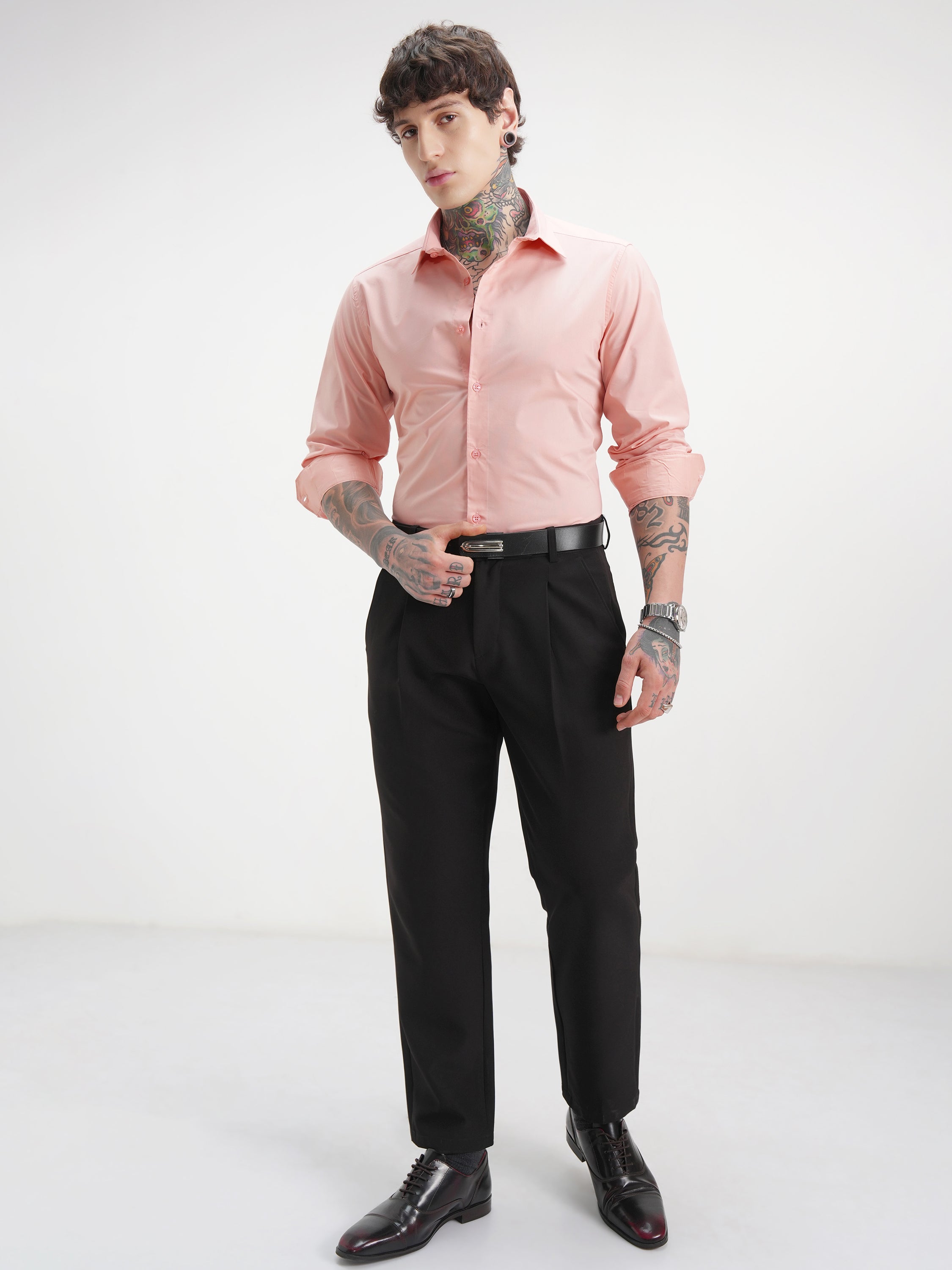 Highlander Men Pink Solid Slim Fit Casual Shirt - Pink - Image 2