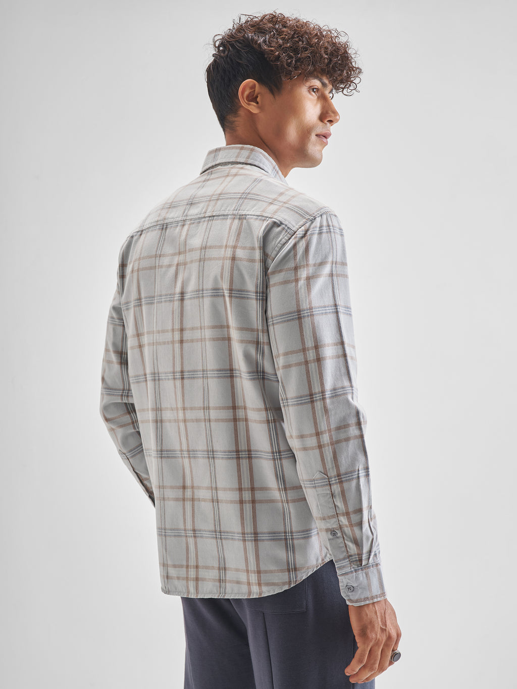 Highlander Men Grey Checked Relaxed Fit Casual Shirt - Grey - Image 3