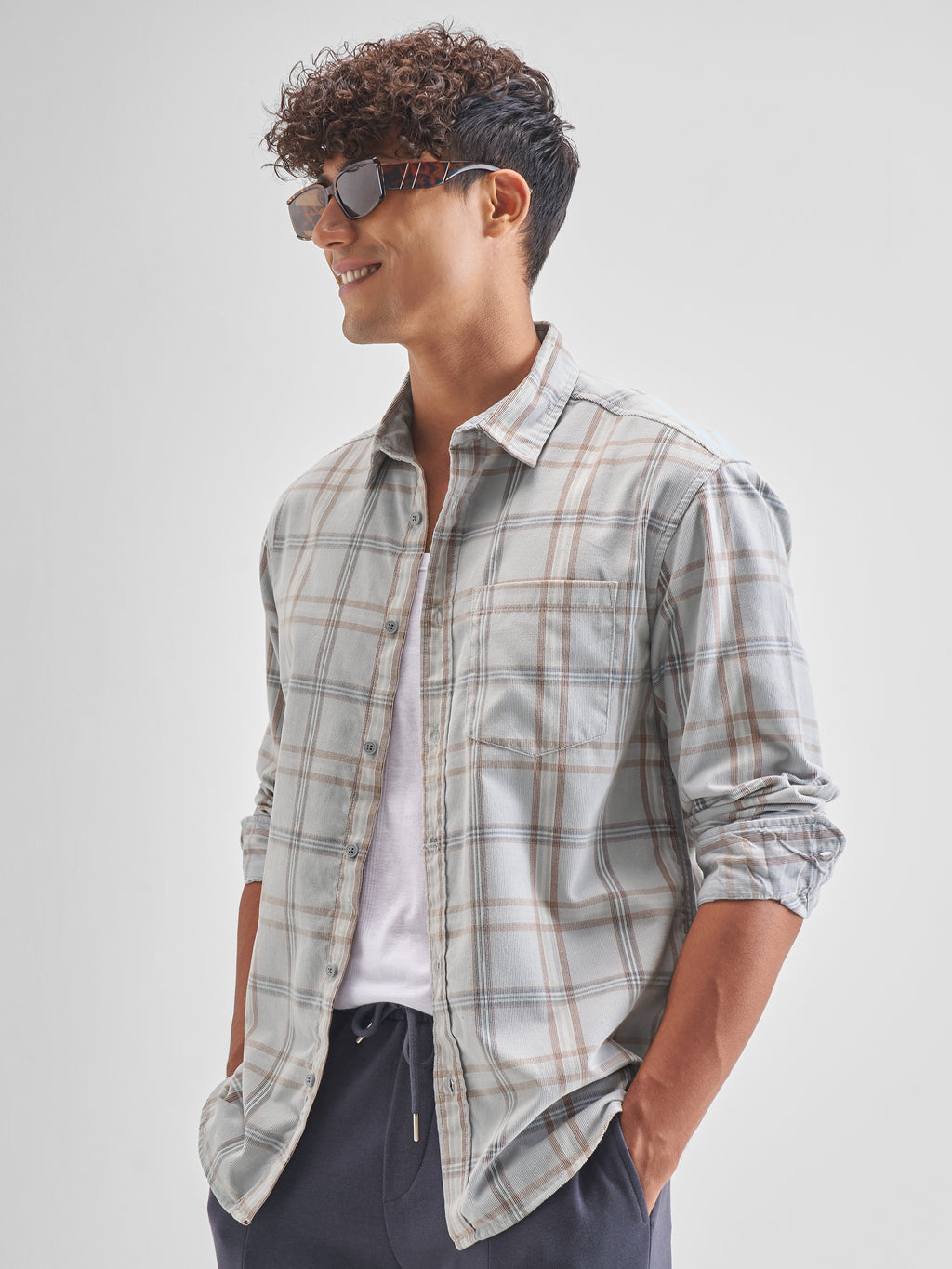 Highlander Men Grey Checked Relaxed Fit Casual Shirt - Grey - Image 4