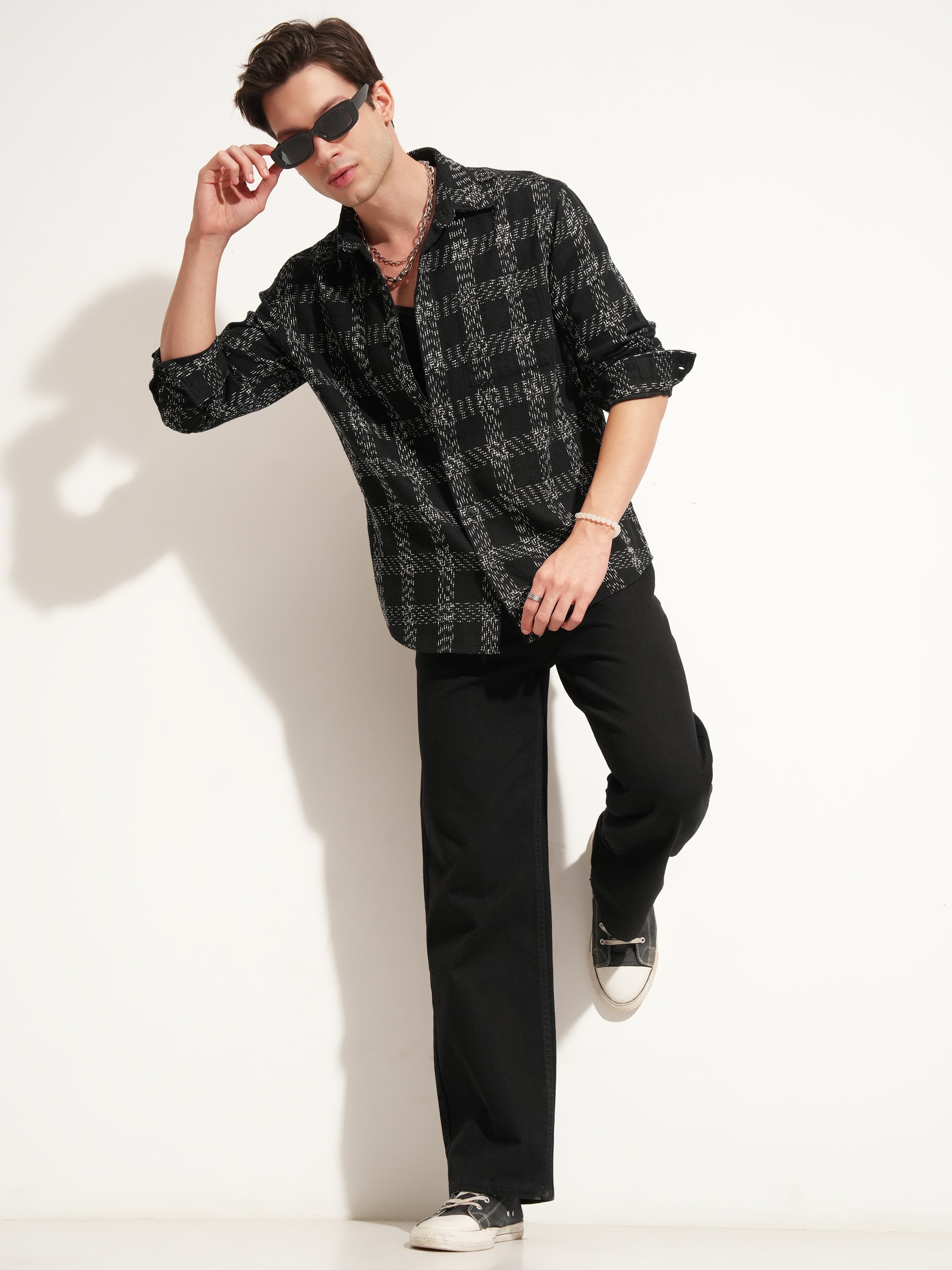 Highlander Men Black Checked Relaxed Fit Casual Shirt - Black - Image 2